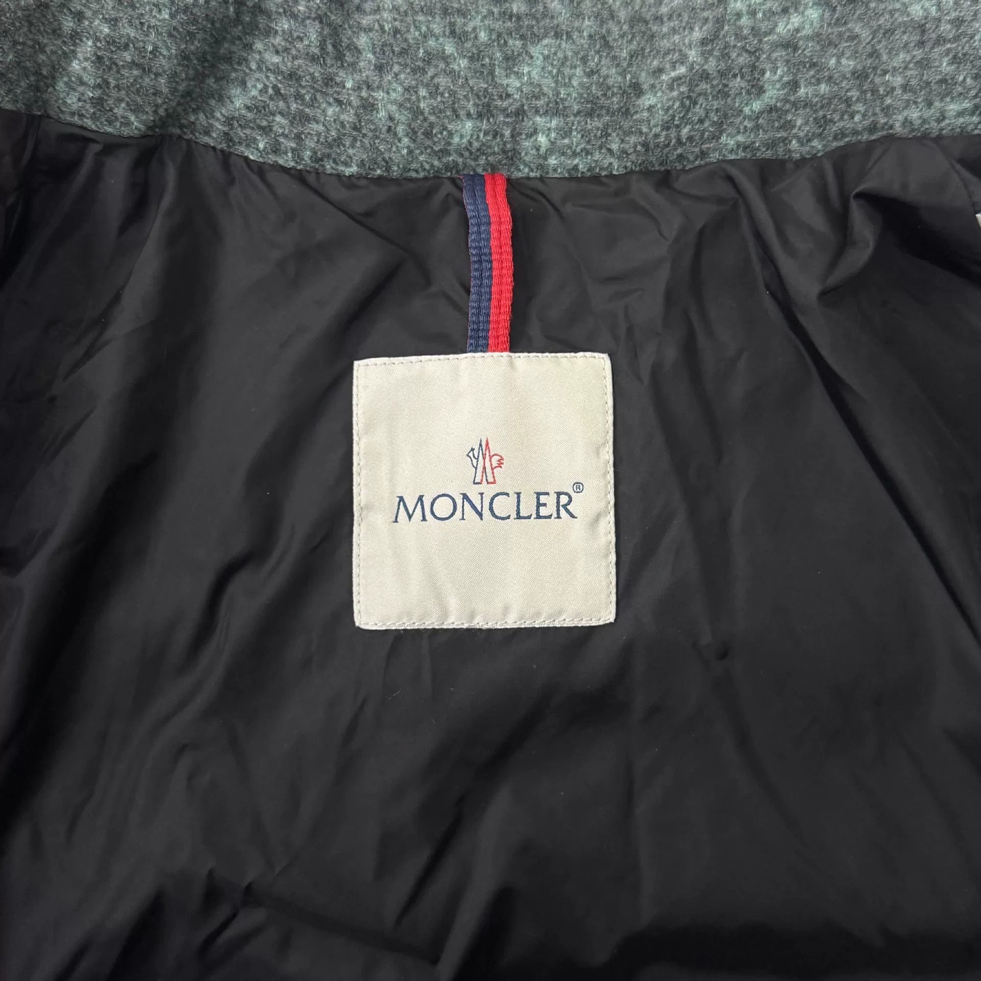 Moncler Moncler Down Heavy Coat xxs Men Size US XXS / EU 40 - 4 Thumbnail