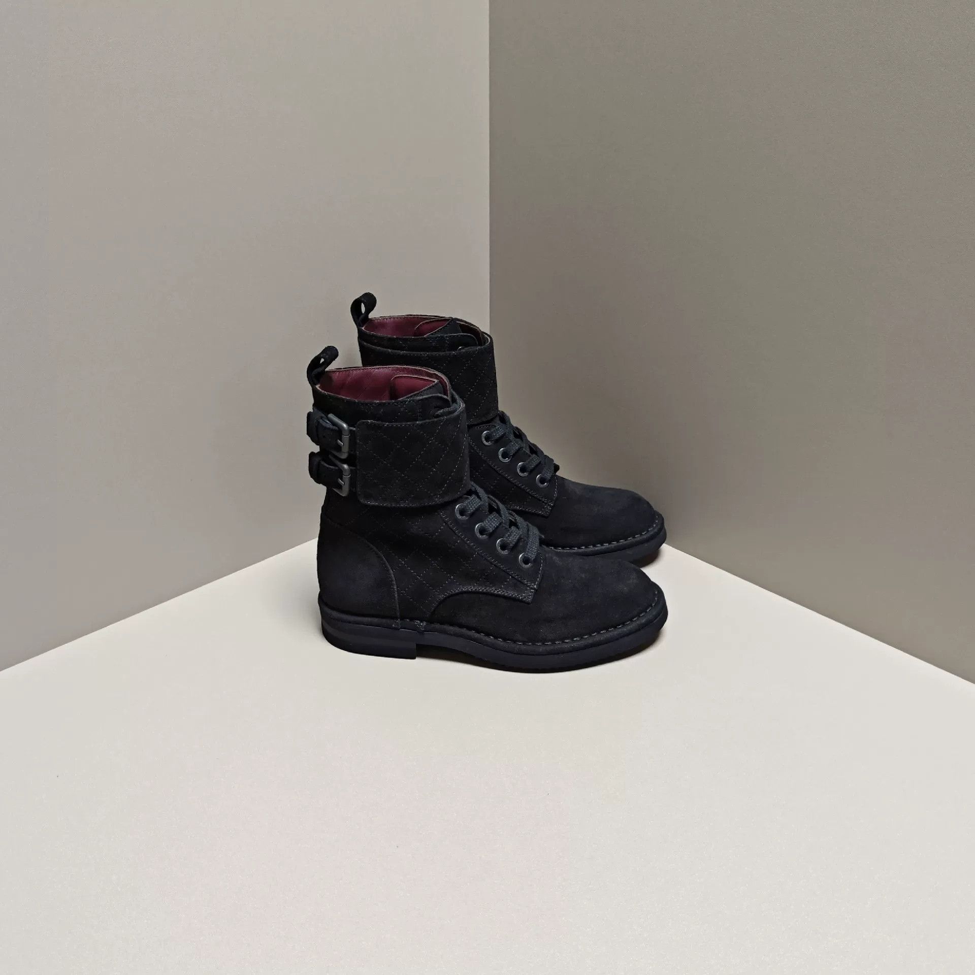 Chanel Chanel Plaid Boots us_5 Women Size US 5 / IT 35 - 4 Thumbnail