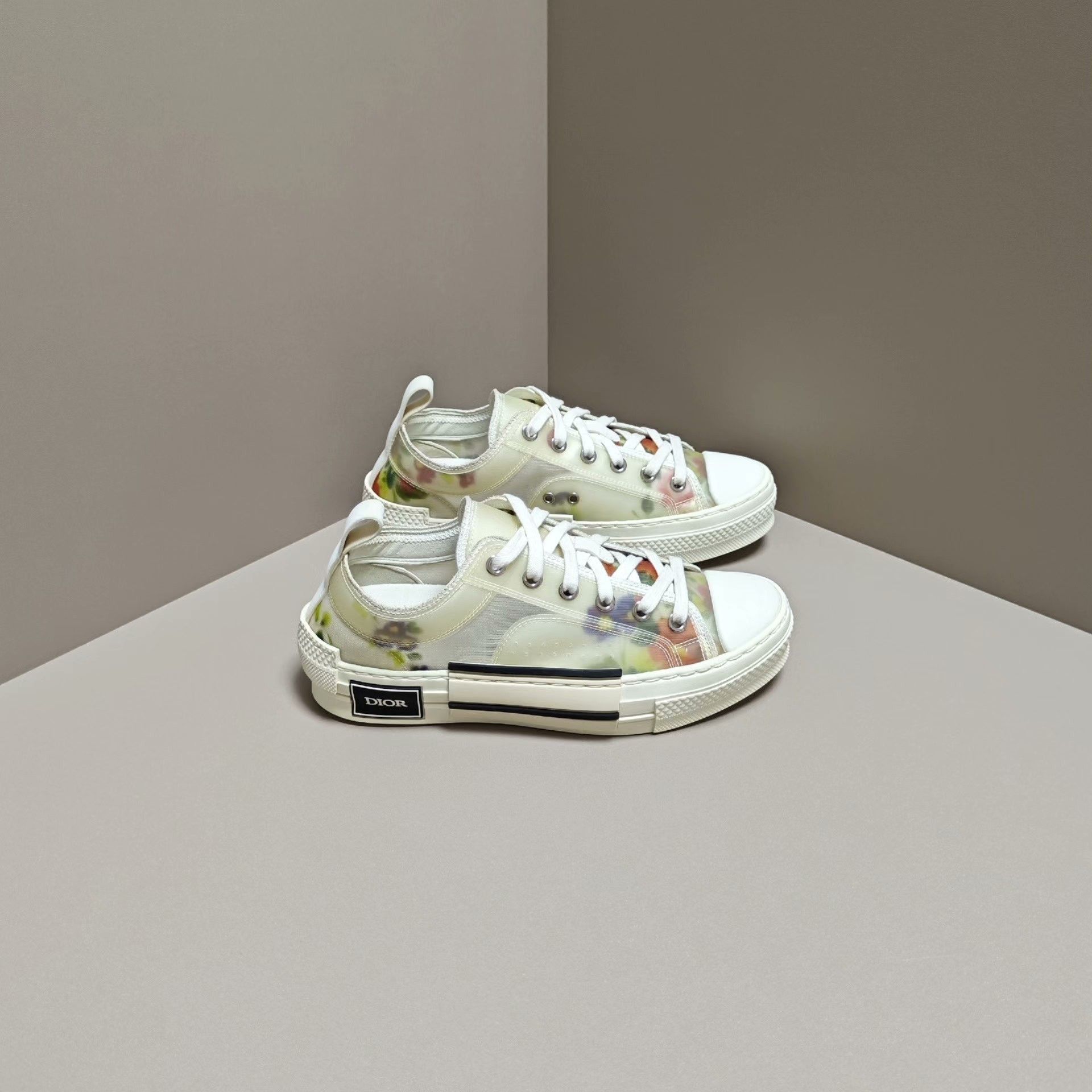 Dior Dior Lowtop Sneakers us_6 Women Size US 6 / IT 36 - 4 Thumbnail