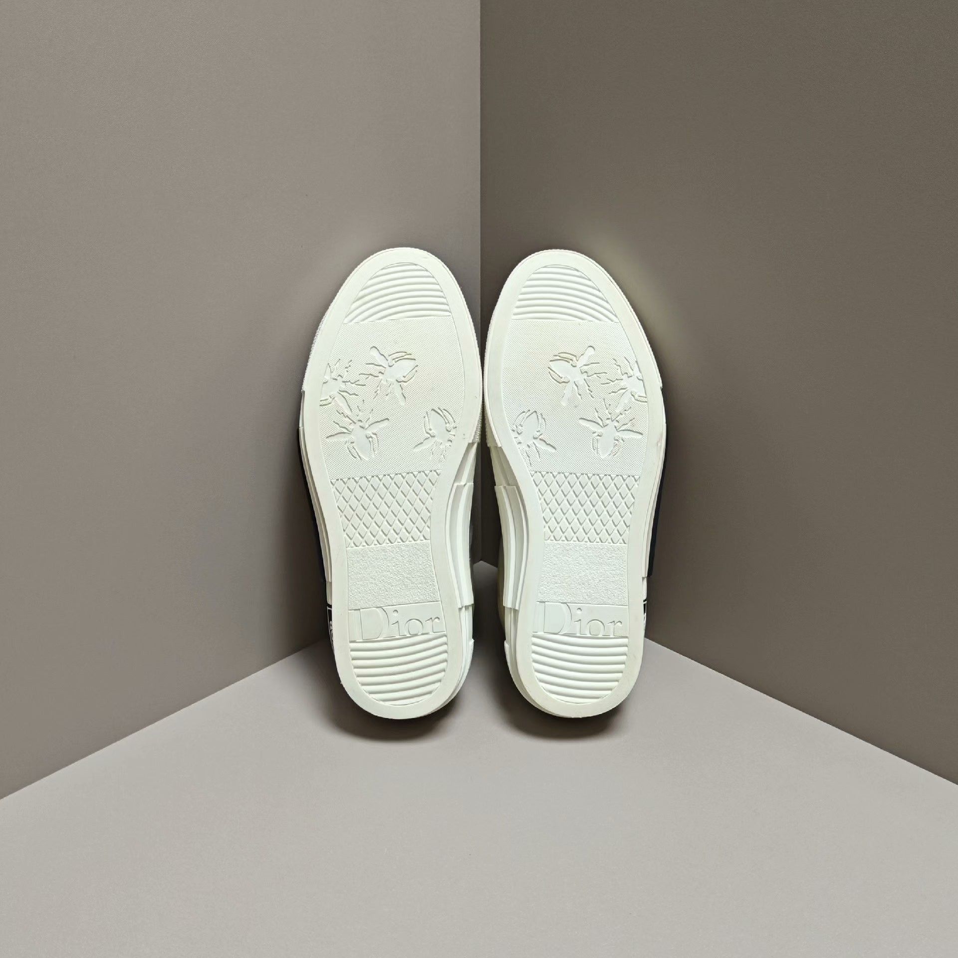 Dior Dior Lowtop Sneakers us_6 Women Size US 6 / IT 36 - 5 Thumbnail