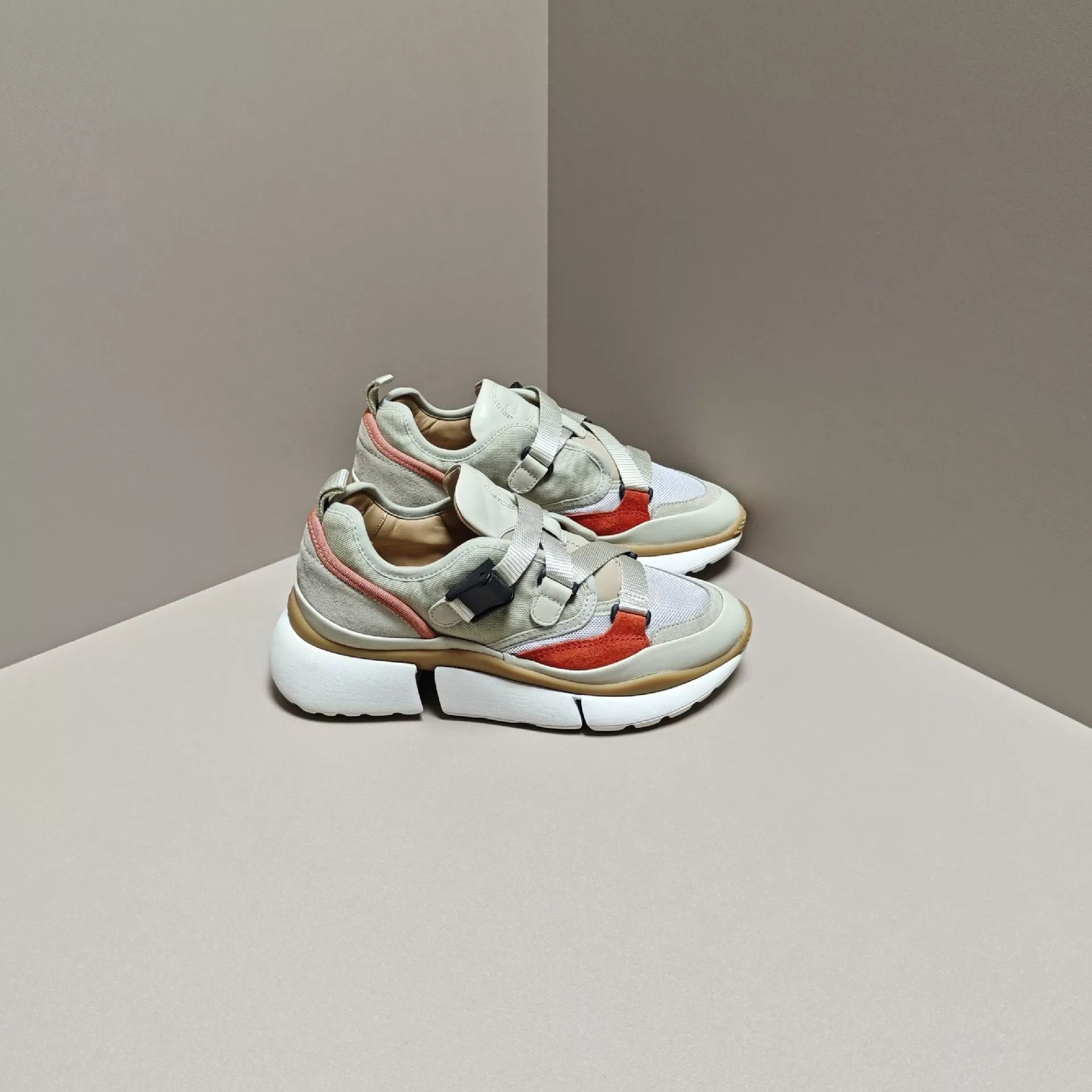 Chloe Chloe Casual Lowtop Sneakers us_6 Women Size US 6 / IT 36 - 4 Thumbnail