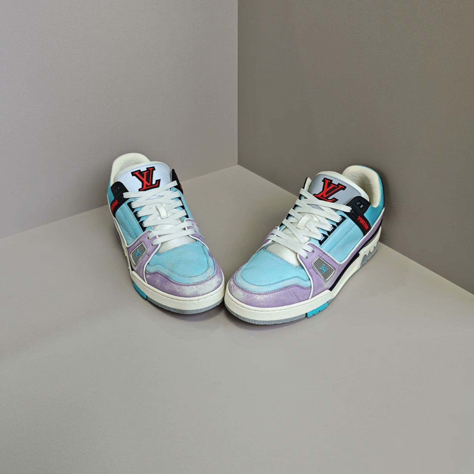 Louis Vuitton Louis Vuitton Training Purple Lowtop Sneakers 8 Men Size US 8 / EU 41 - 2 Thumbnail