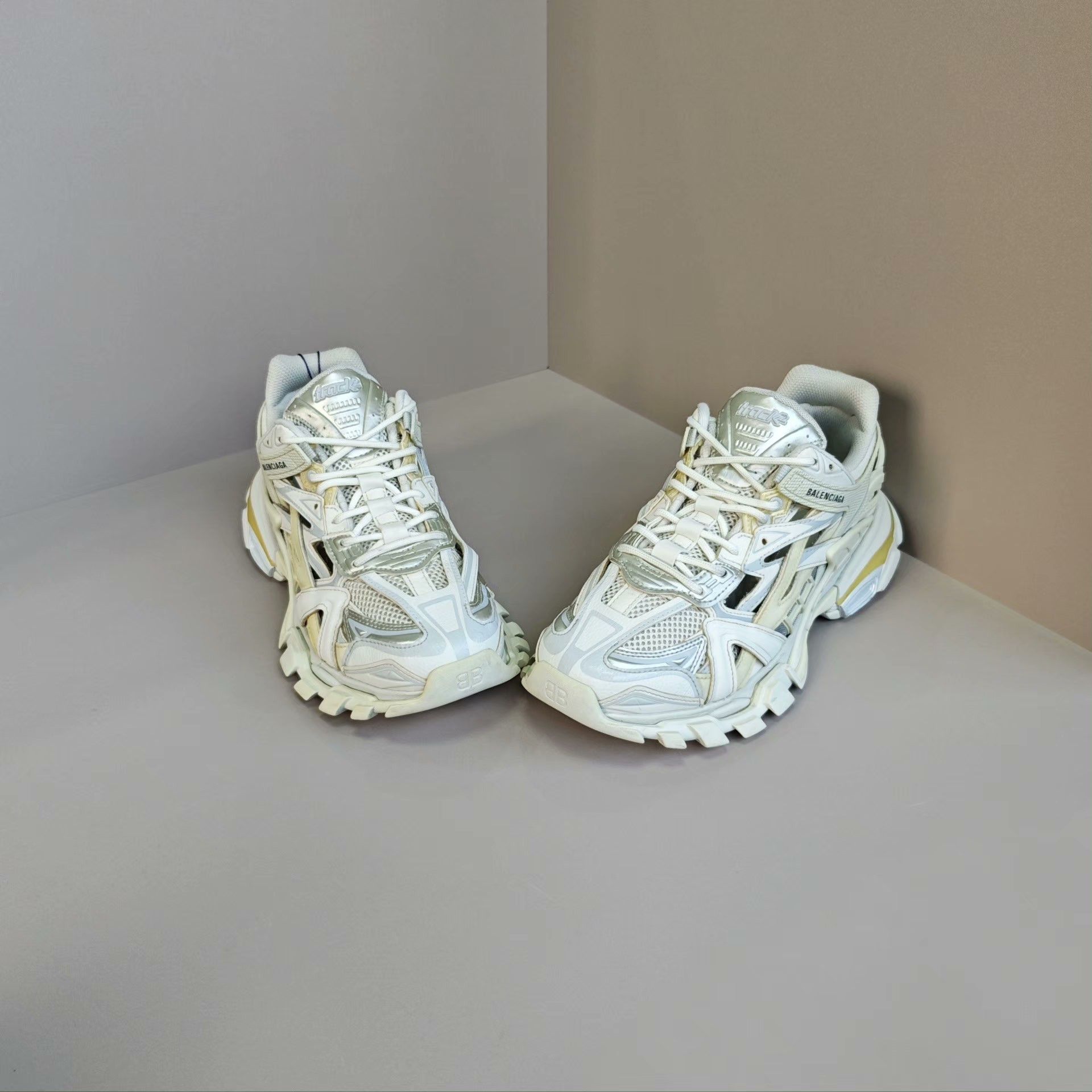 Balenciaga Balenciaga Lowtop Sneakers 8 Men Size US 8 / EU 41 - 2 Thumbnail