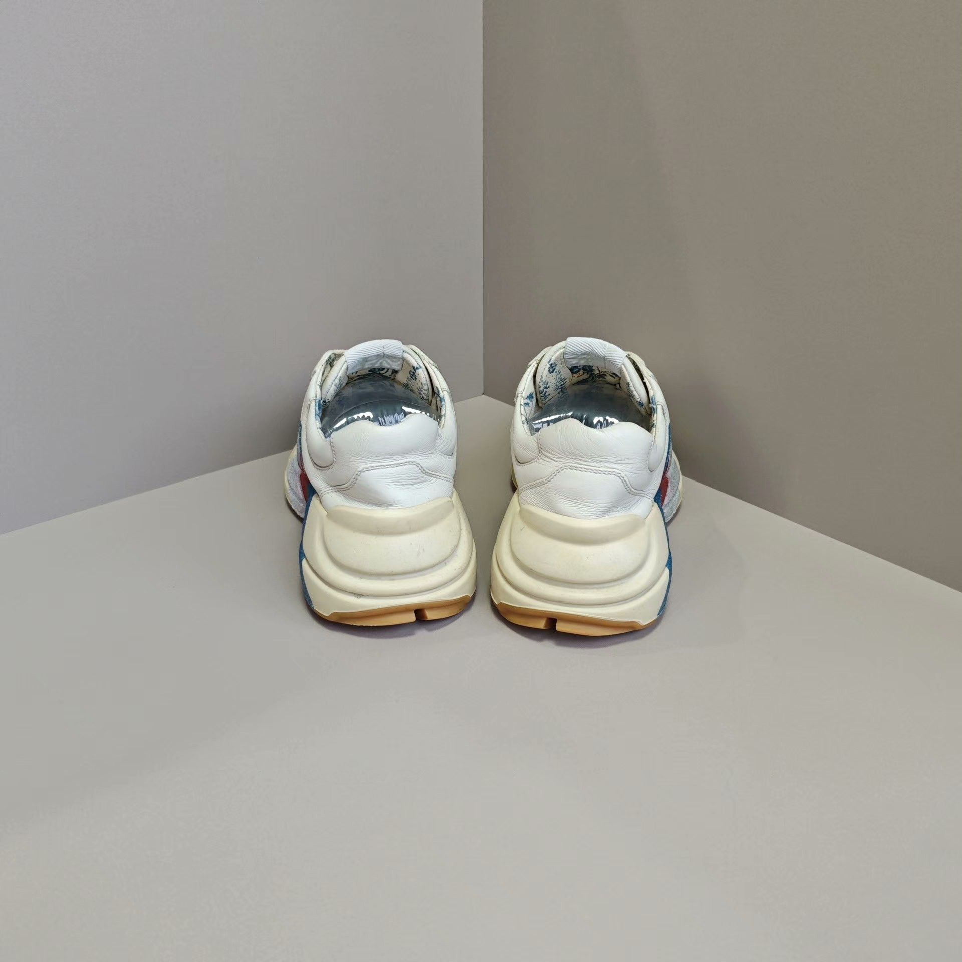 Gucci Gucci Lowtop Sneakers us_6 Women Size US 6 / IT 36 - 3 Thumbnail