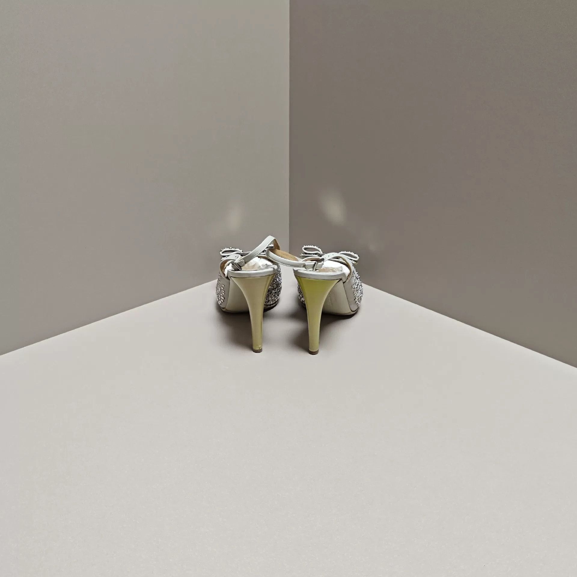 Salvatore Ferragamo Salvatore Ferragamo Sandals us_6 Women Size US 6 / IT 36 - 3 Thumbnail