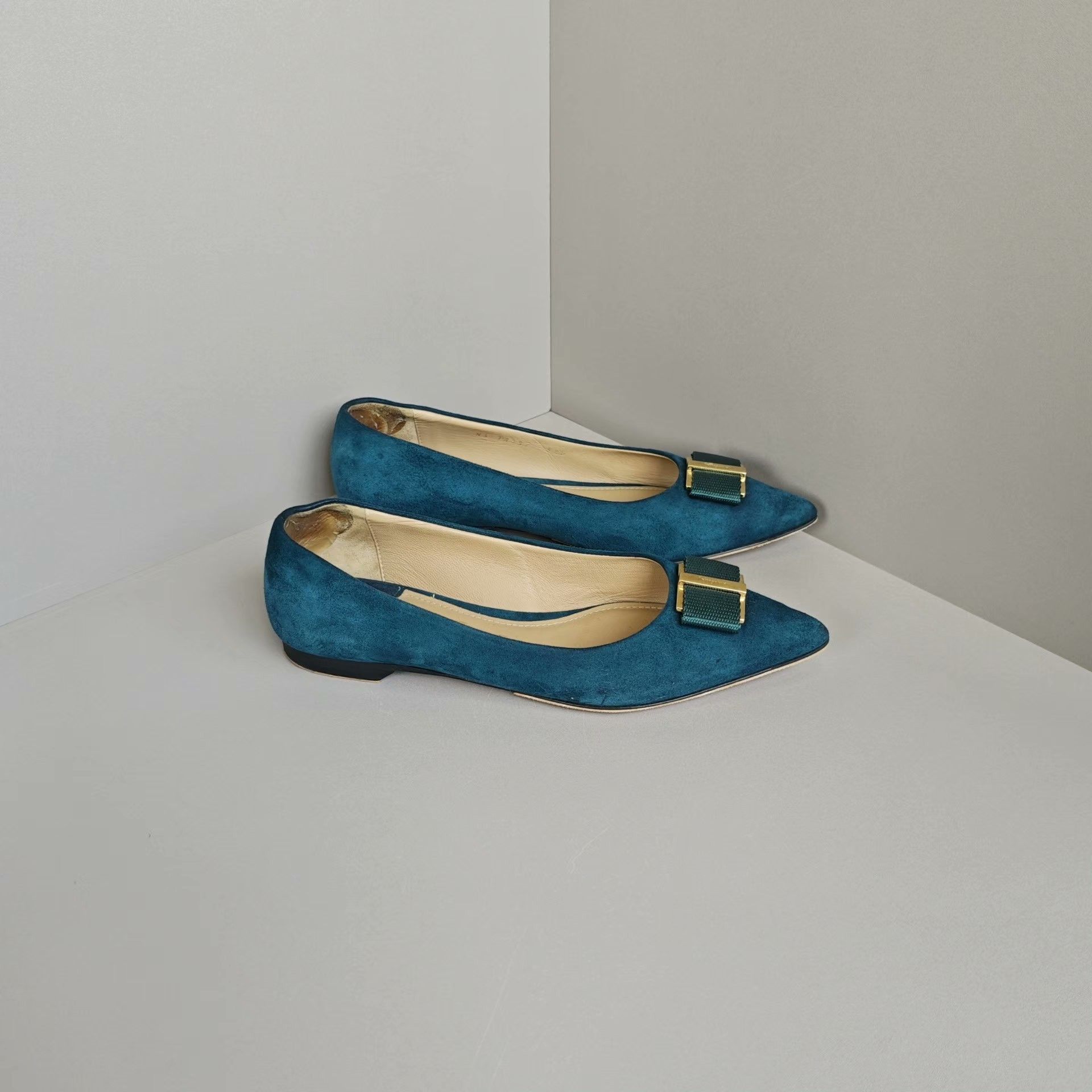 Salvatore Ferragamo Salvatore Ferragamo Lowtop Sneakers us_6 Women Size US 6 / IT 36 - 4 Thumbnail