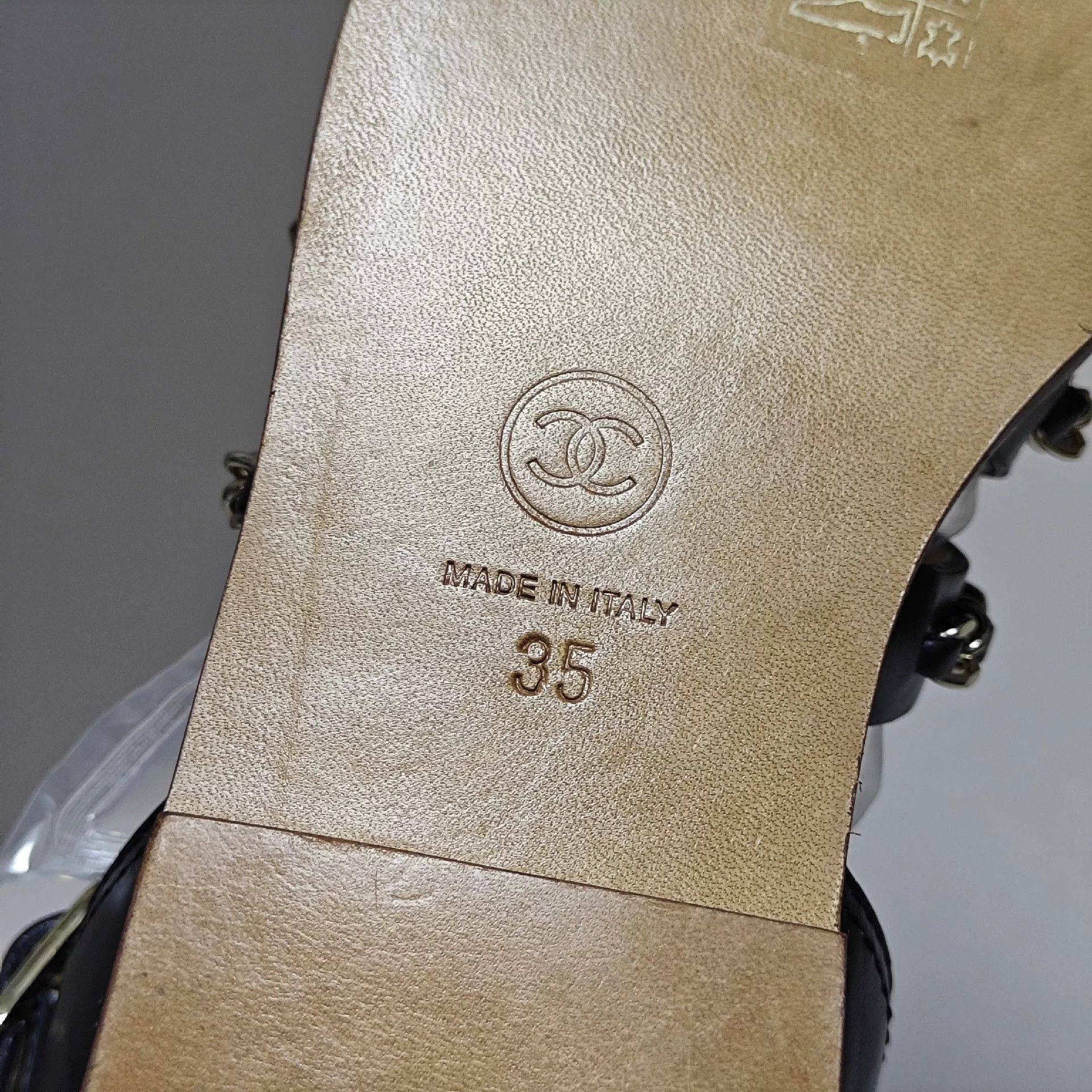 Chanel Chanel Sandals us_5 Women Size US 5 / IT 35 - 6 Thumbnail