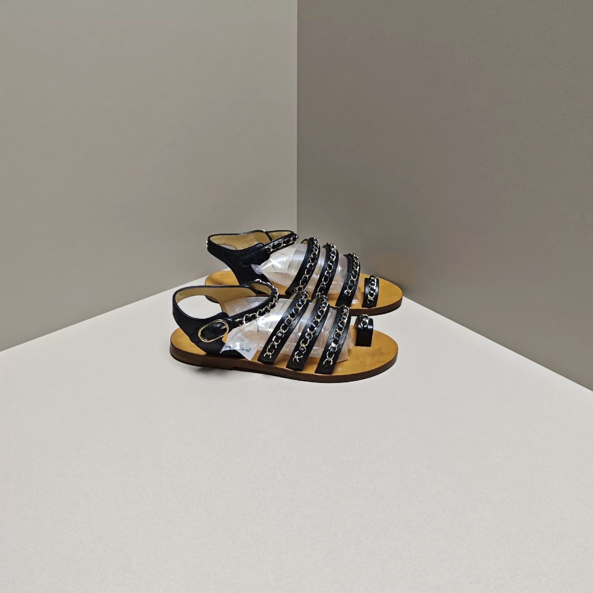 Chanel Chanel Sandals us_5 Women Size US 5 / IT 35 - 4 Thumbnail