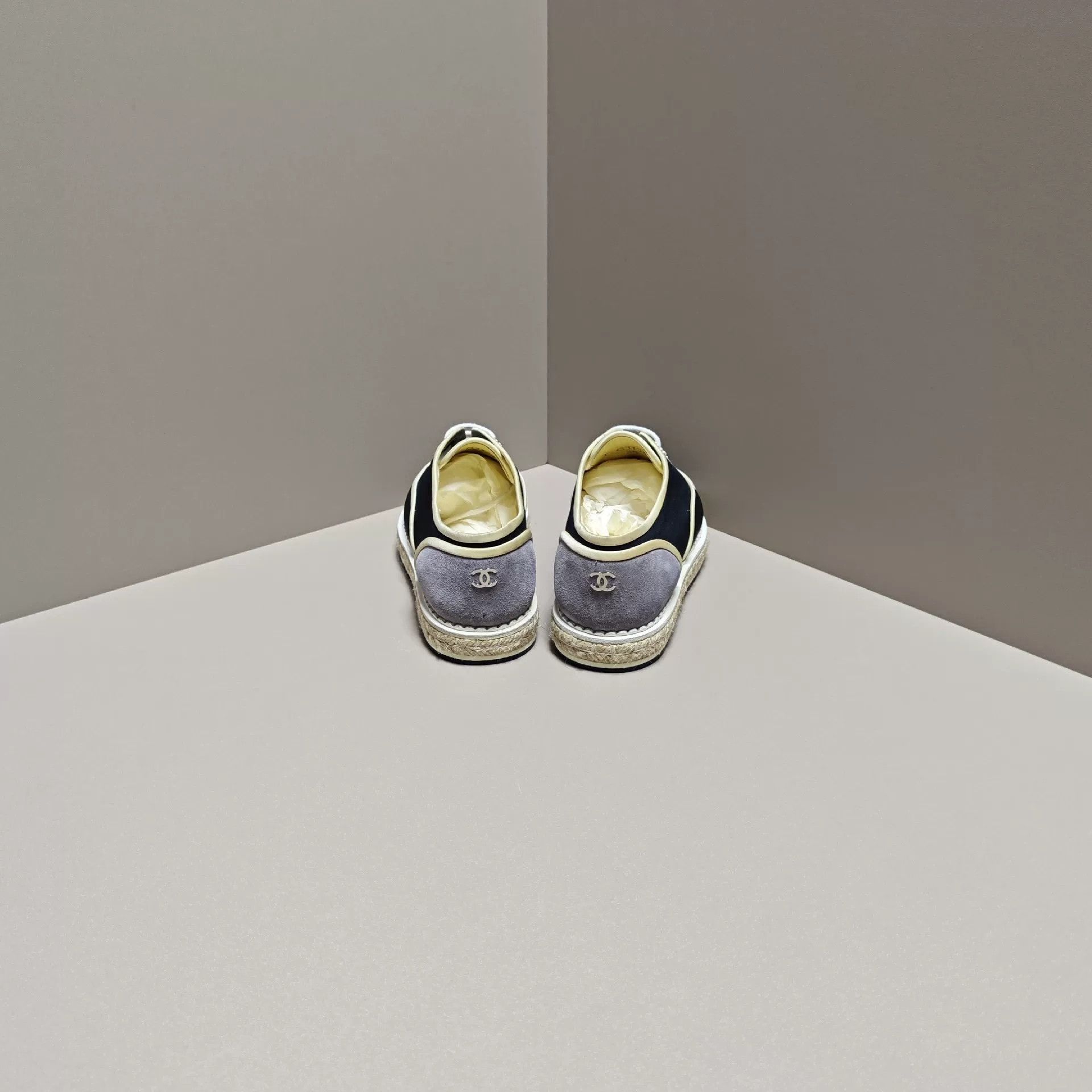 Chanel Chanel Silver Lowtop Sneakers us_5 Women Size US 5 / IT 35 - 3 Thumbnail