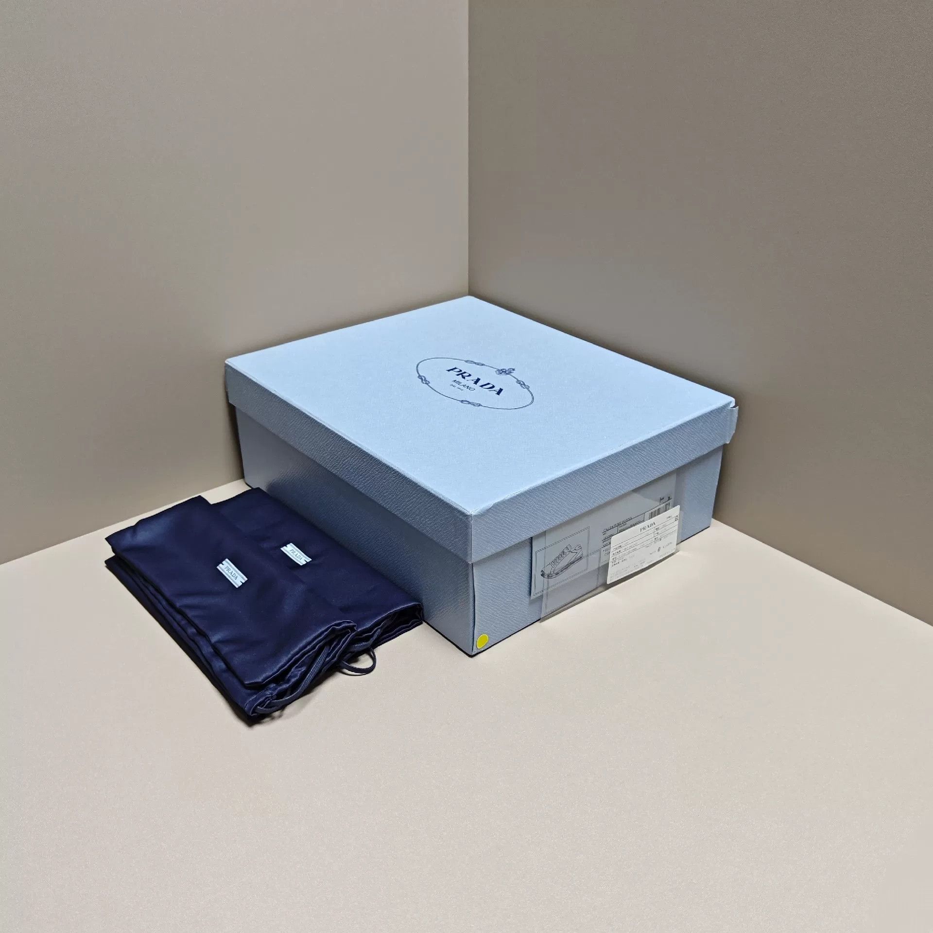 Prada Prada Lowtop Sneakers us_6 Women Size US 6 / IT 36 - 6 Thumbnail