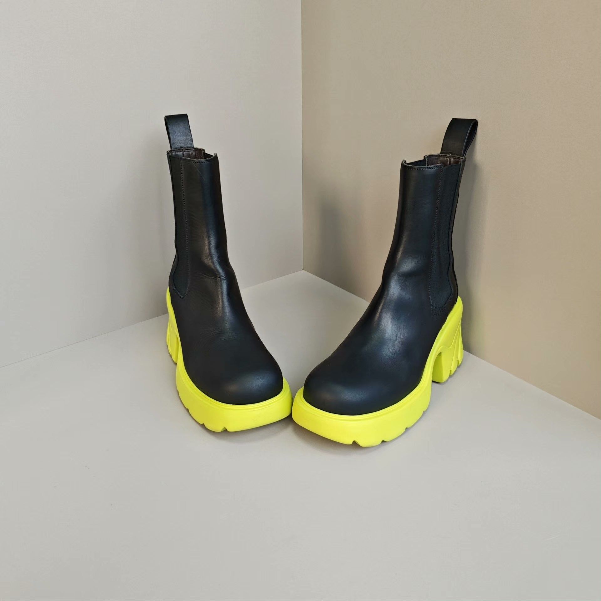 Bottega Veneta Bottega Veneta Boots us_7 Women Size US 7 / IT 37 - 2 Thumbnail