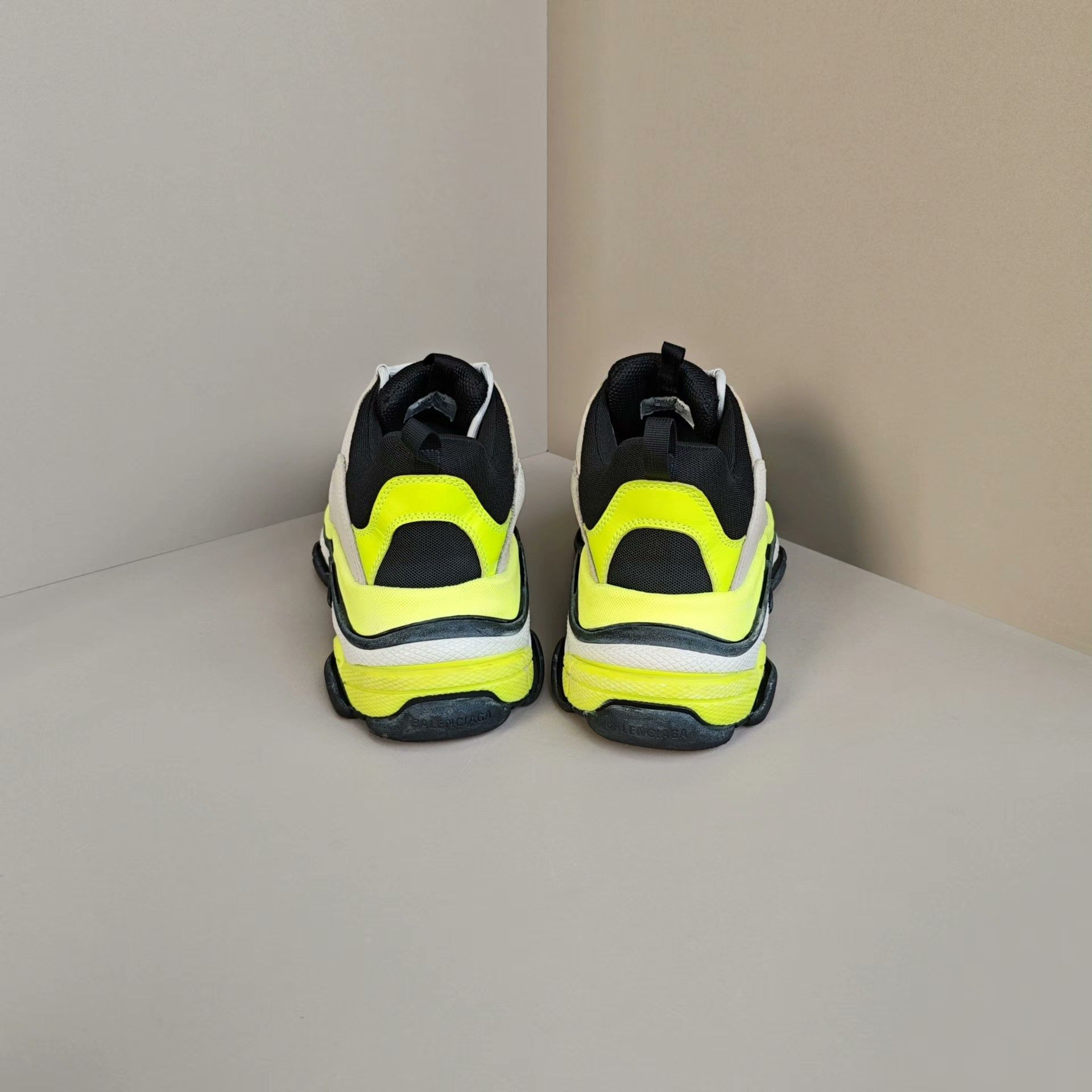 Balenciaga Balenciaga Lowtop Sneakers 11 Men Size US 11 / EU 44 - 3 Thumbnail