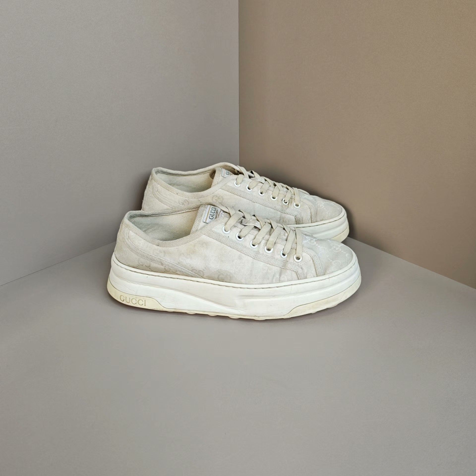 Gucci Gucci Casual Embroidered Lowtop Sneakers 8 Men Size US 8 / EU 41 - 4 Thumbnail