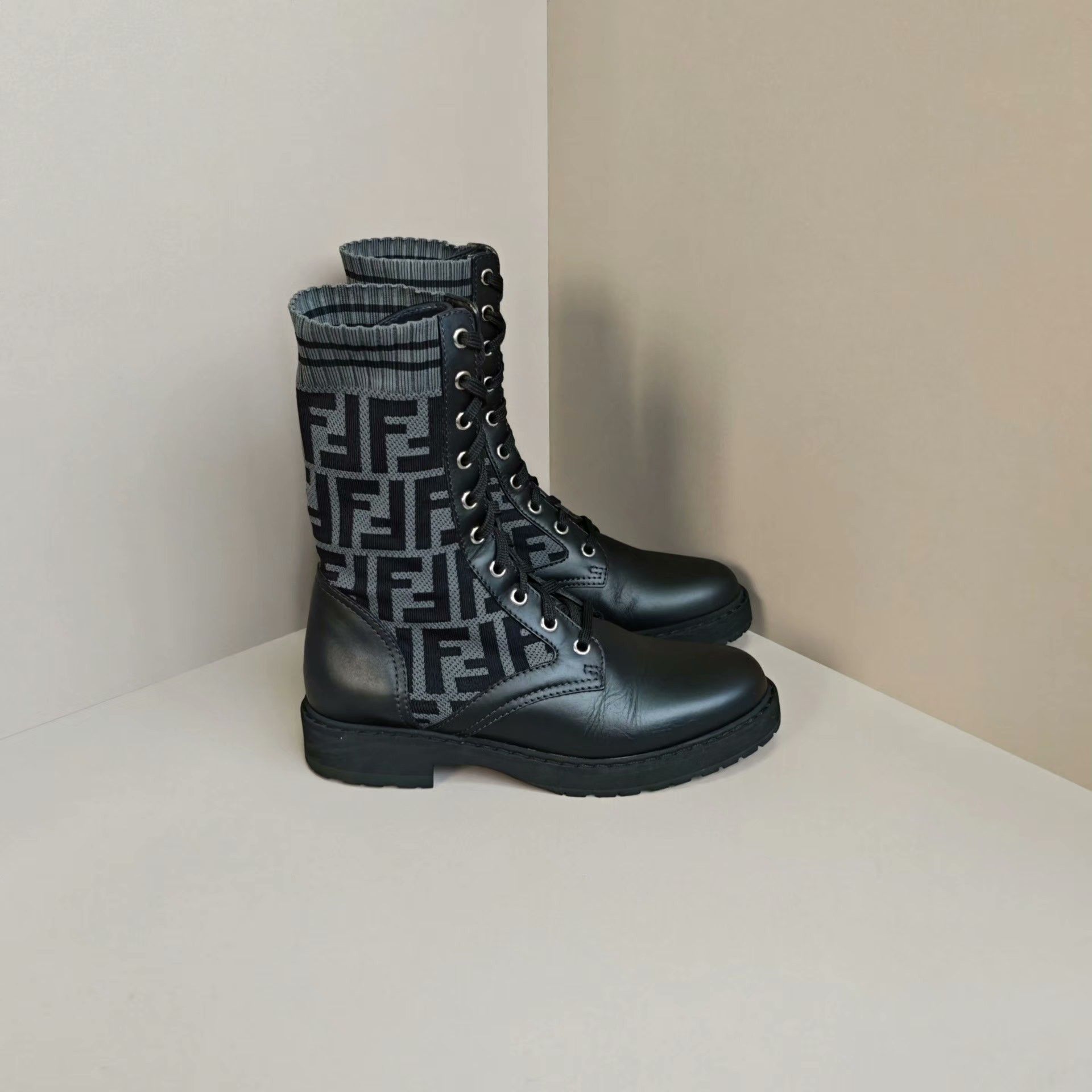 Fendi Fendi Boots us_7 Women Size US 7 / IT 37 - 4 Thumbnail