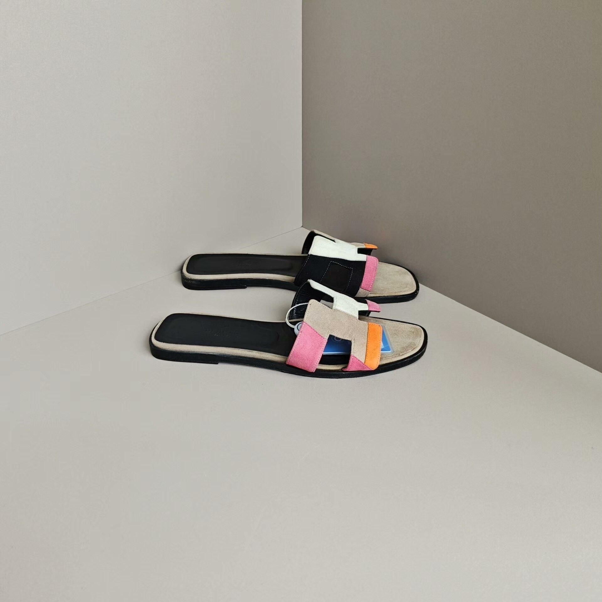 Hermes Hermes Suede Sandals us_7 Women Size US 7 / IT 37 - 4 Thumbnail