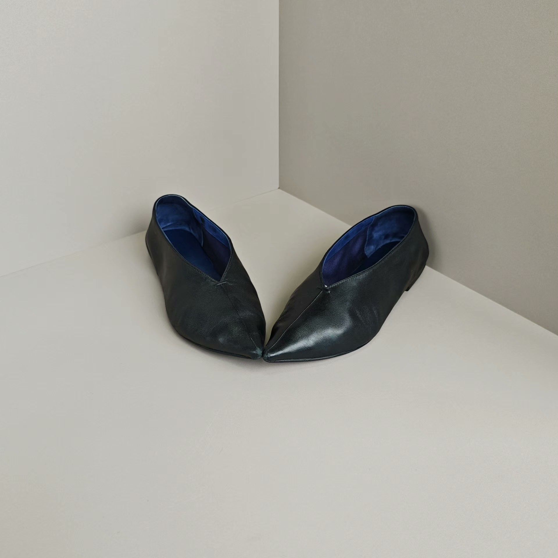 Celine Celine Lowtop Sneakers us_6 Women Size US 6 / IT 36 - 2 Thumbnail