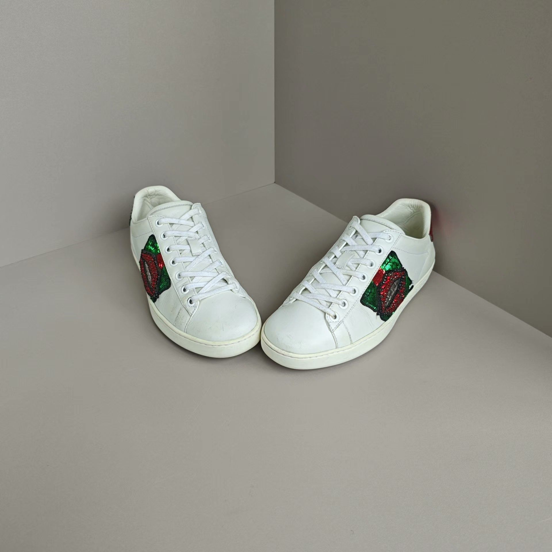 Gucci Gucci Lowtop Sneakers us_5 Women Size US 5 / IT 35 - 2 Thumbnail