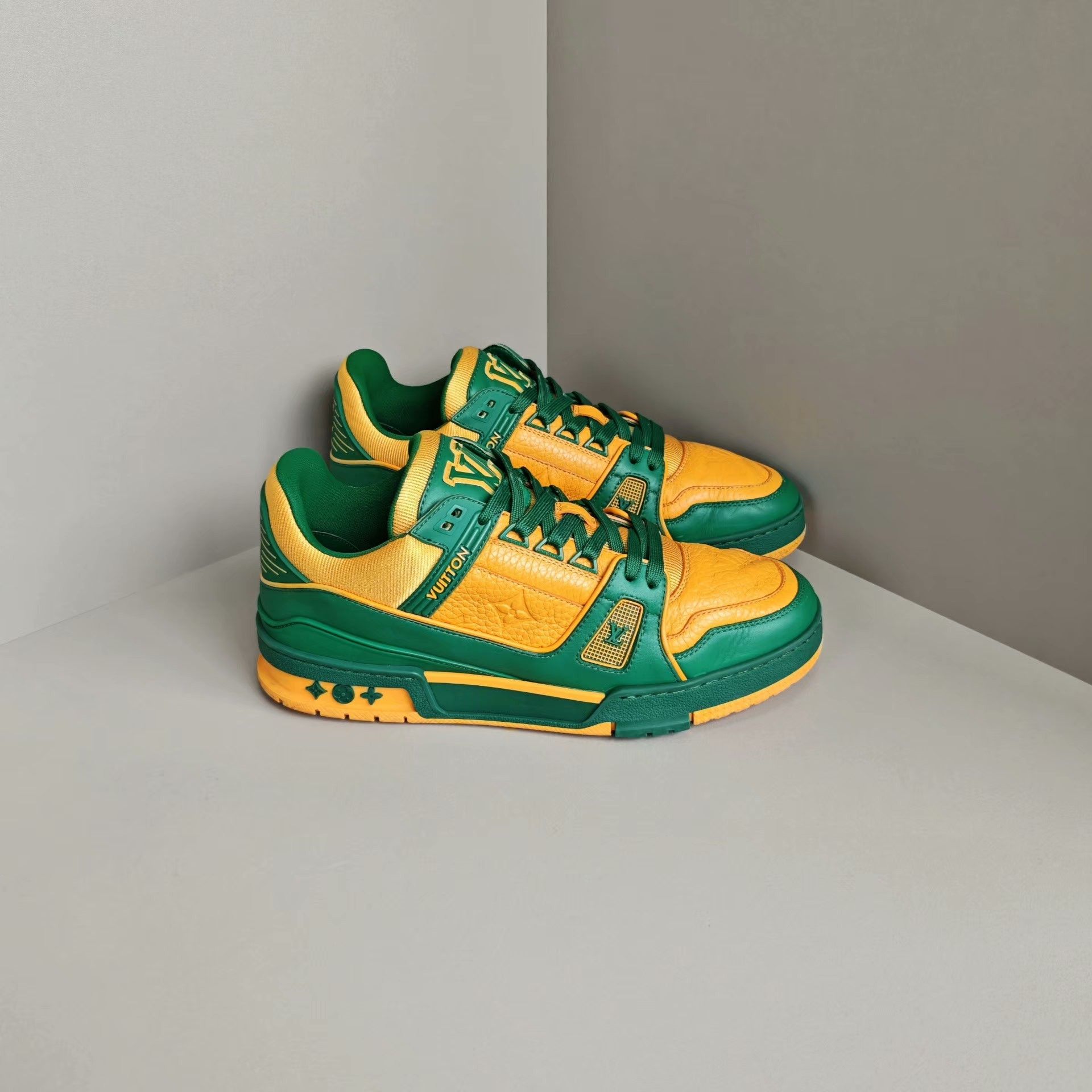 Louis Vuitton Louis Vuitton Training Yellow Lowtop Sneakers 7 Men Size US 7 / EU 40 - 4 Thumbnail