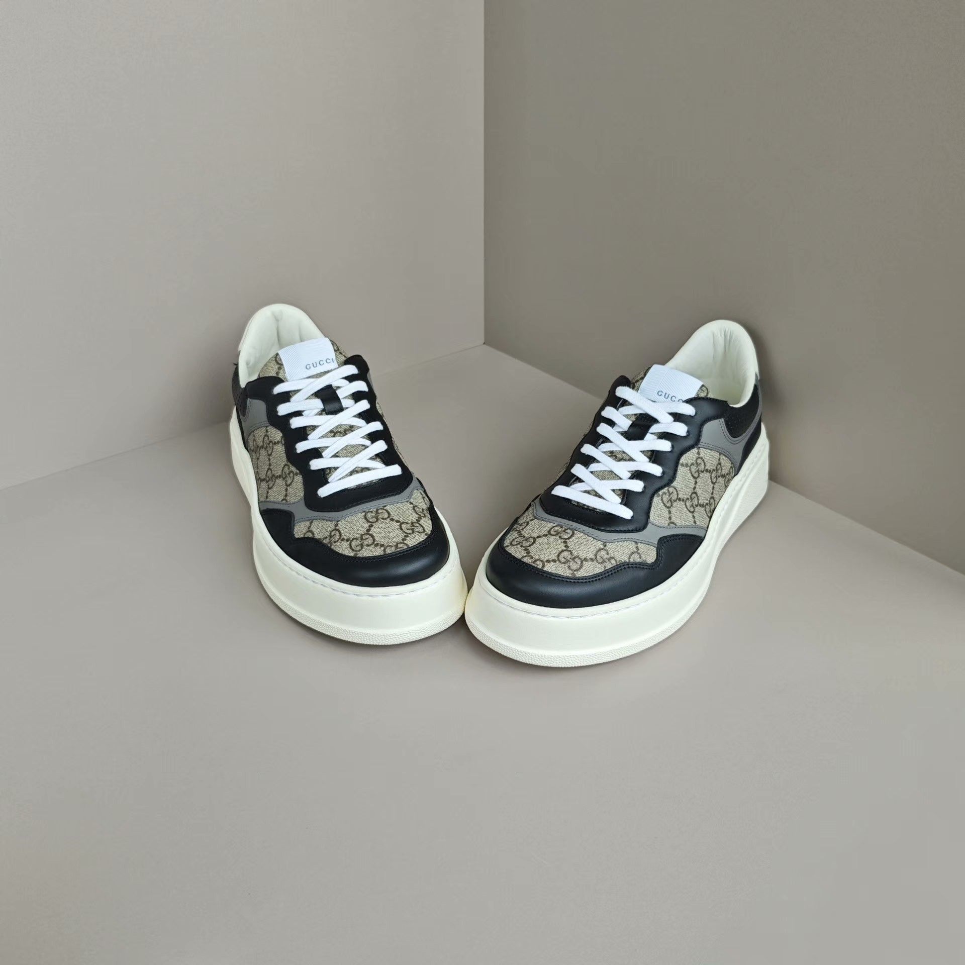 Gucci Gucci Lowtop Sneakers 10 Men Size US 10 / EU 43 - 2 Thumbnail