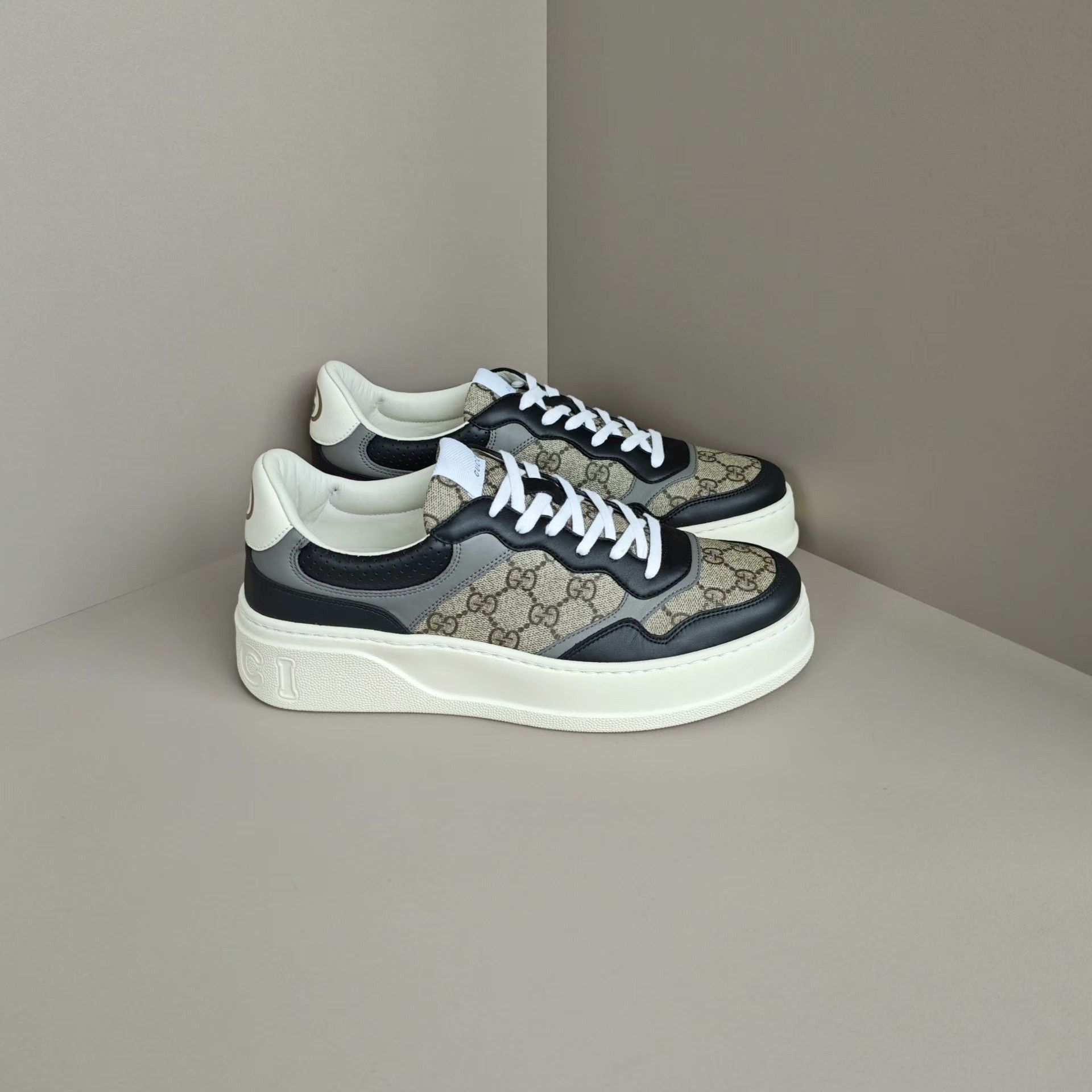 Gucci Gucci Lowtop Sneakers 10 Men Size US 10 / EU 43 - 4 Thumbnail