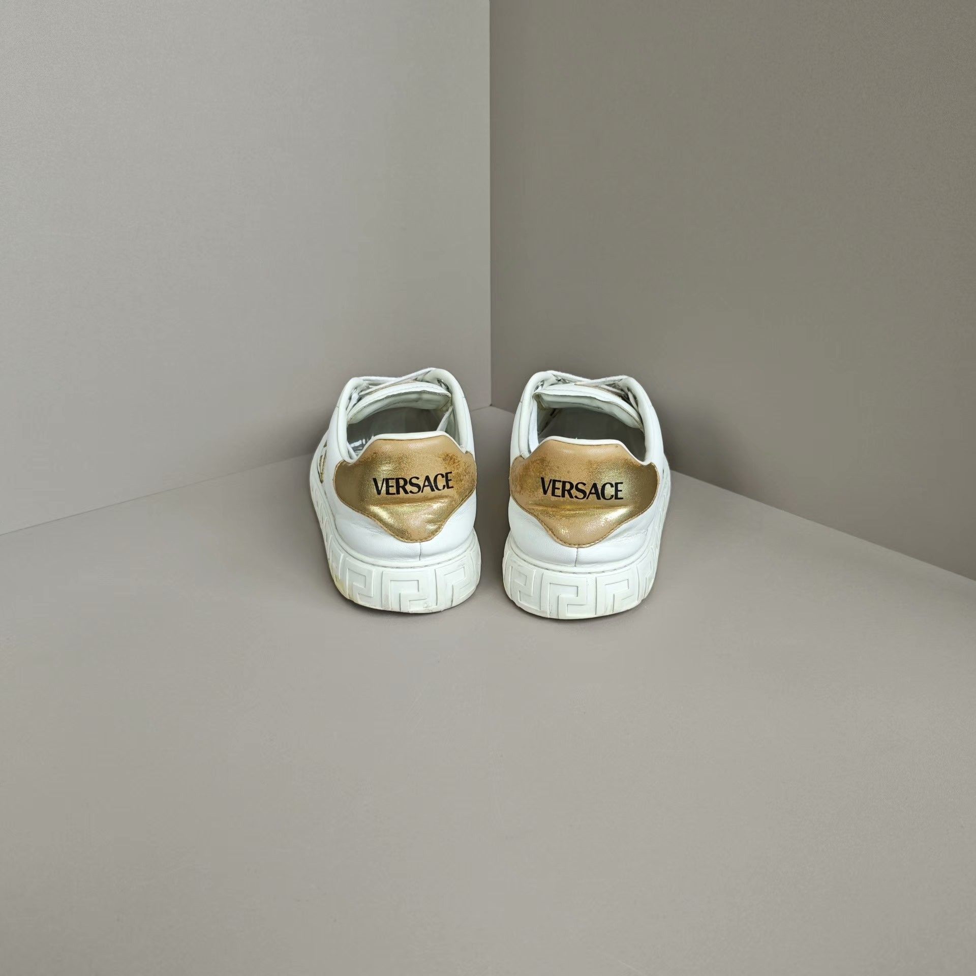 Versace Versace Lowtop Sneakers 7 Men Size US 7 / EU 40 - 3 Thumbnail