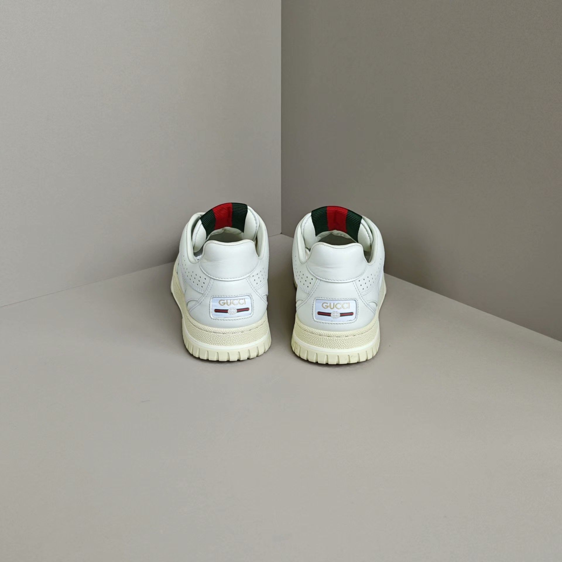 Gucci Gucci Lowtop Sneakers us_6 Women Size US 6 / IT 36 - 3 Thumbnail