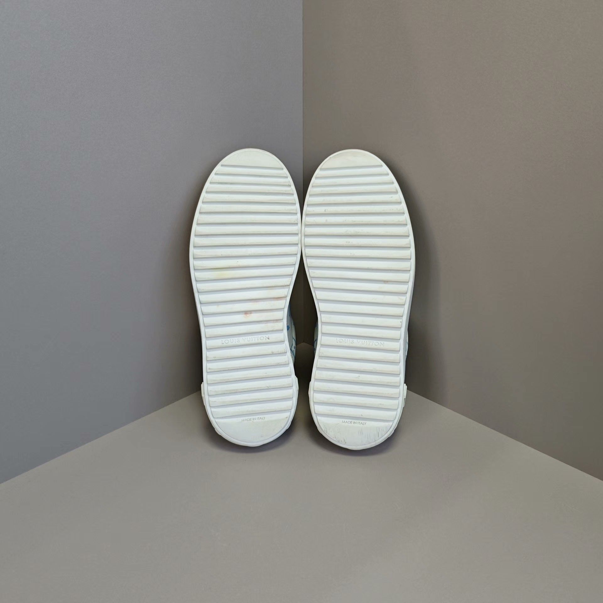 Louis Vuitton Louis Vuitton Lowtop Sneakers us_5 Women Size US 5 / IT 35 - 5 Thumbnail