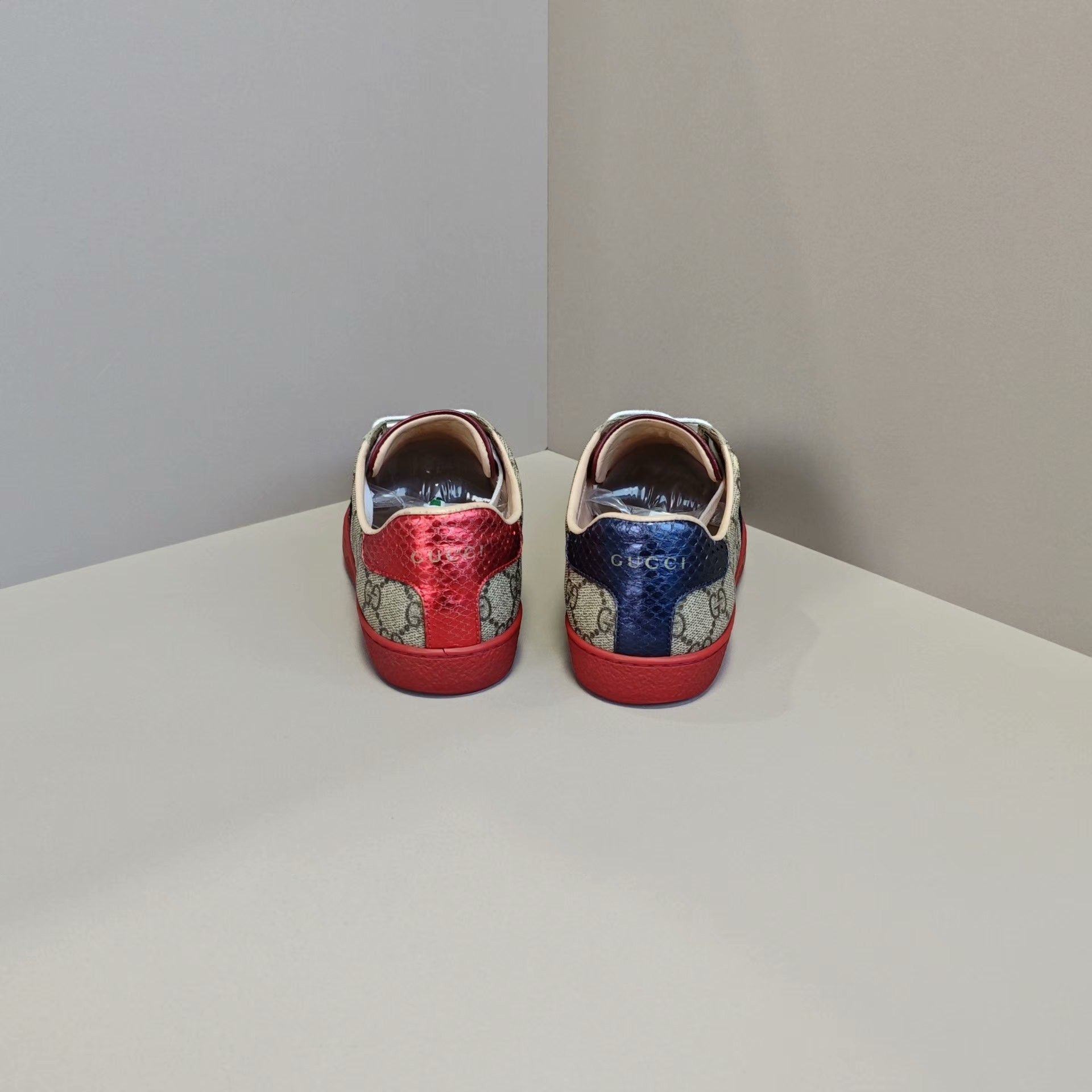 Gucci Gucci Lowtop Sneakers us_5 Women Size US 5 / IT 35 - 3 Thumbnail