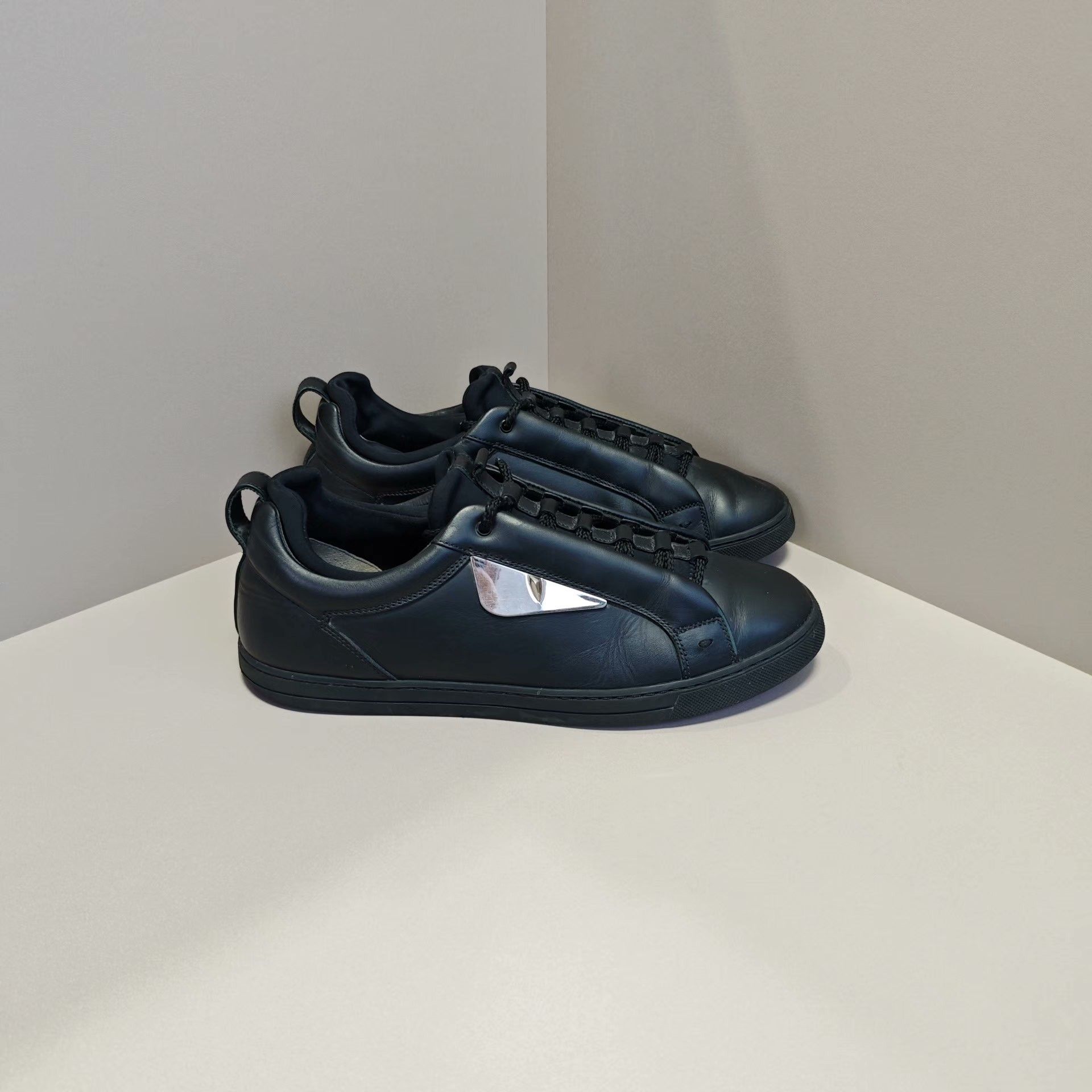 Fendi Fendi Lowtop Sneakers 8 Men Size US 8 / EU 41 - 4 Thumbnail