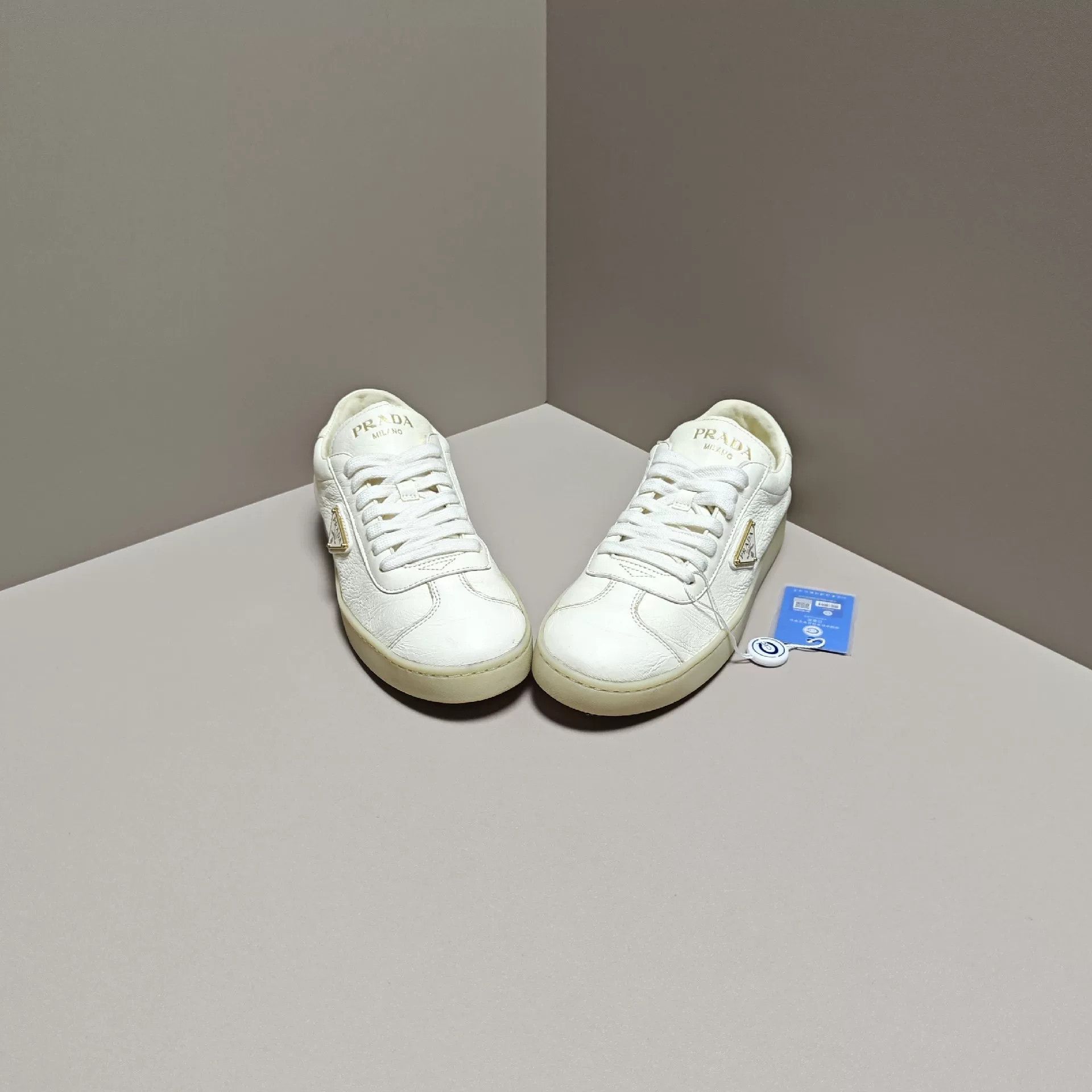 Prada Prada Gold Lowtop Sneakers us_7 Women Size US 7 / IT 37 - 2 Thumbnail