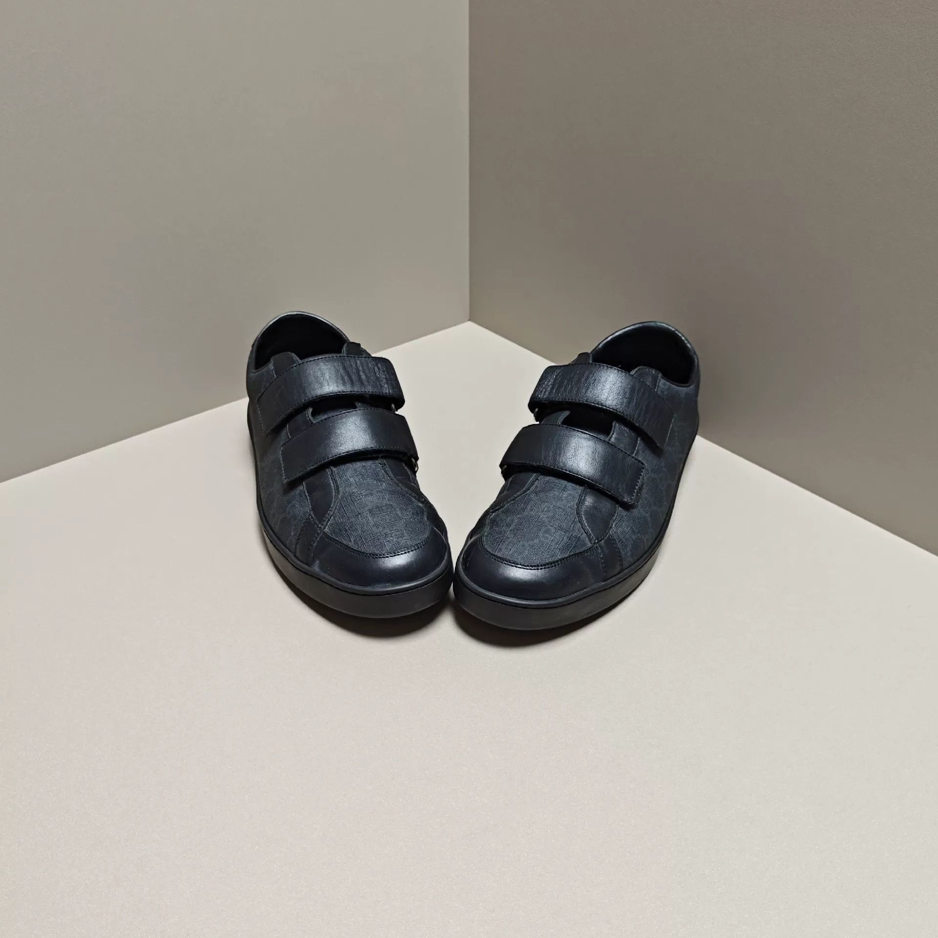 Gucci Gucci Lowtop Sneakers 9 Men Size US 9 / EU 42 - 2 Thumbnail