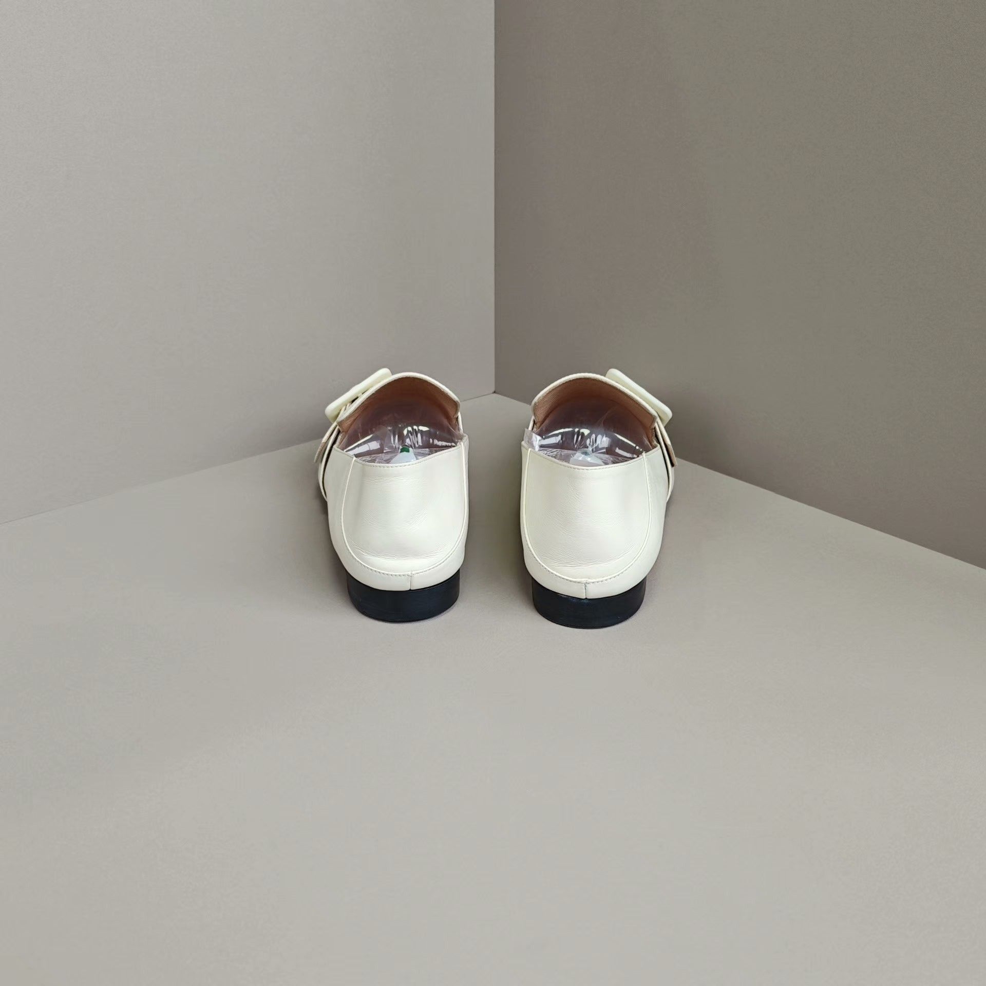 Bally Bally Casual Lowtop Sneakers us_10 Women Size US 10 / IT 40 - 3 Thumbnail