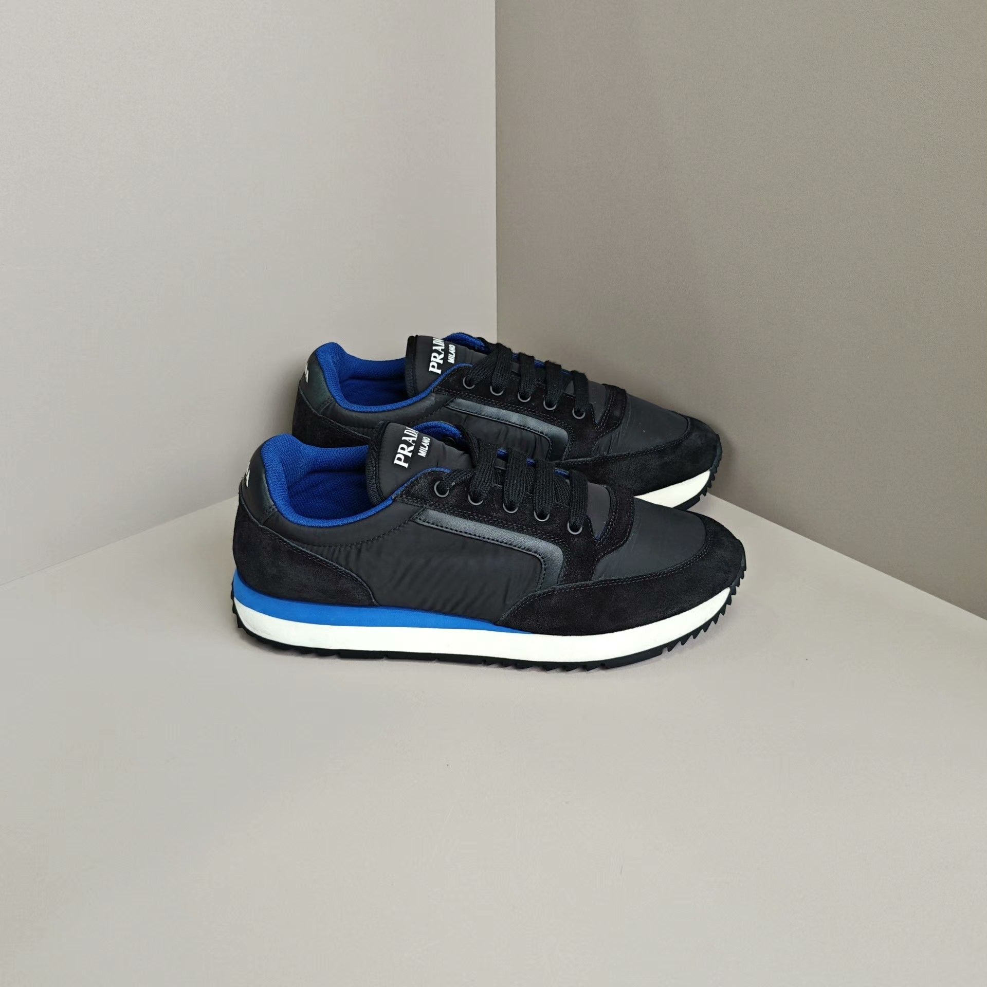 Prada Prada Casual Lowtop Sneakers 9 Men Size US 9 / EU 42 - 4 Thumbnail
