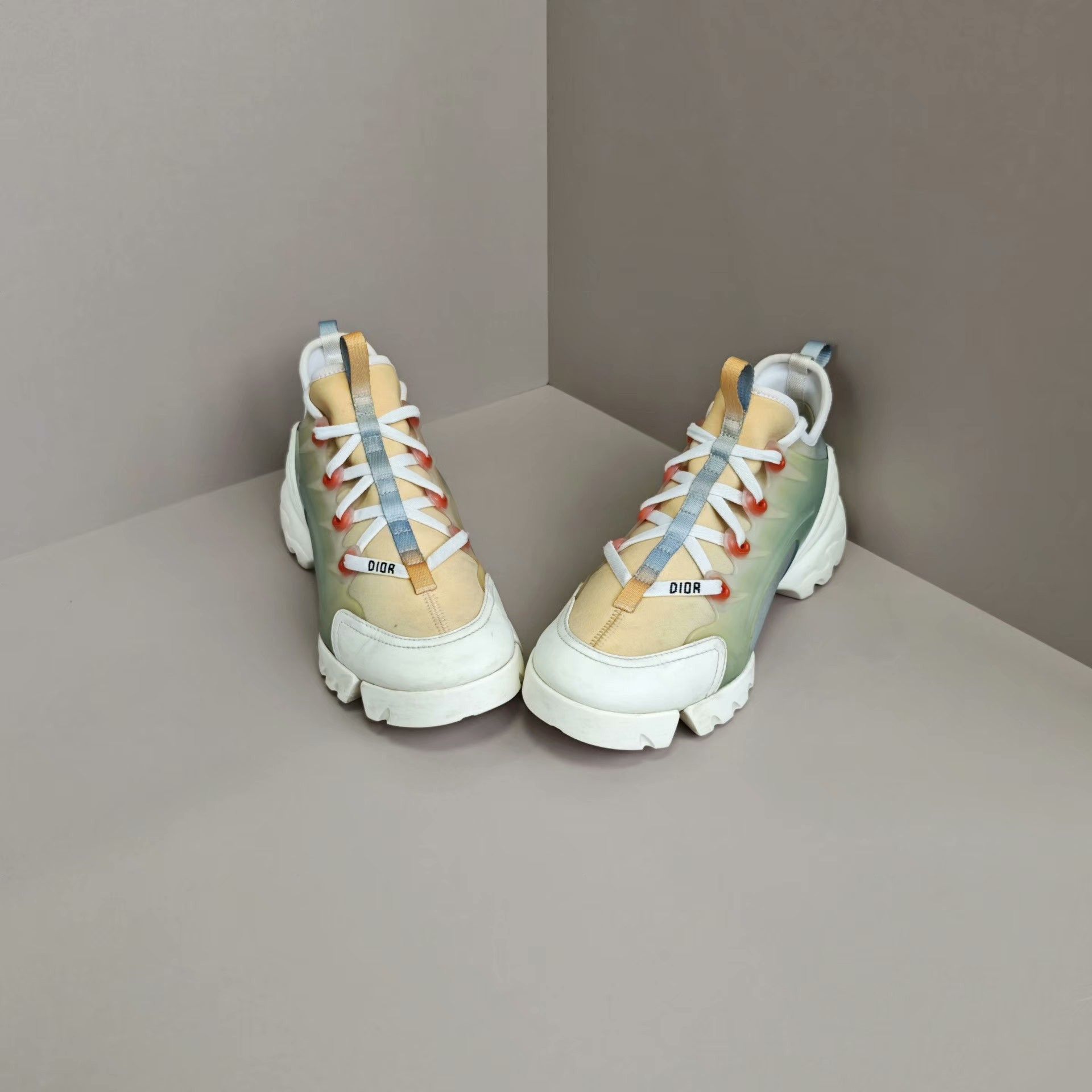 Dior Dior Casual Lowtop Sneakers us_7 Women Size US 7 / IT 37 - 2 Thumbnail