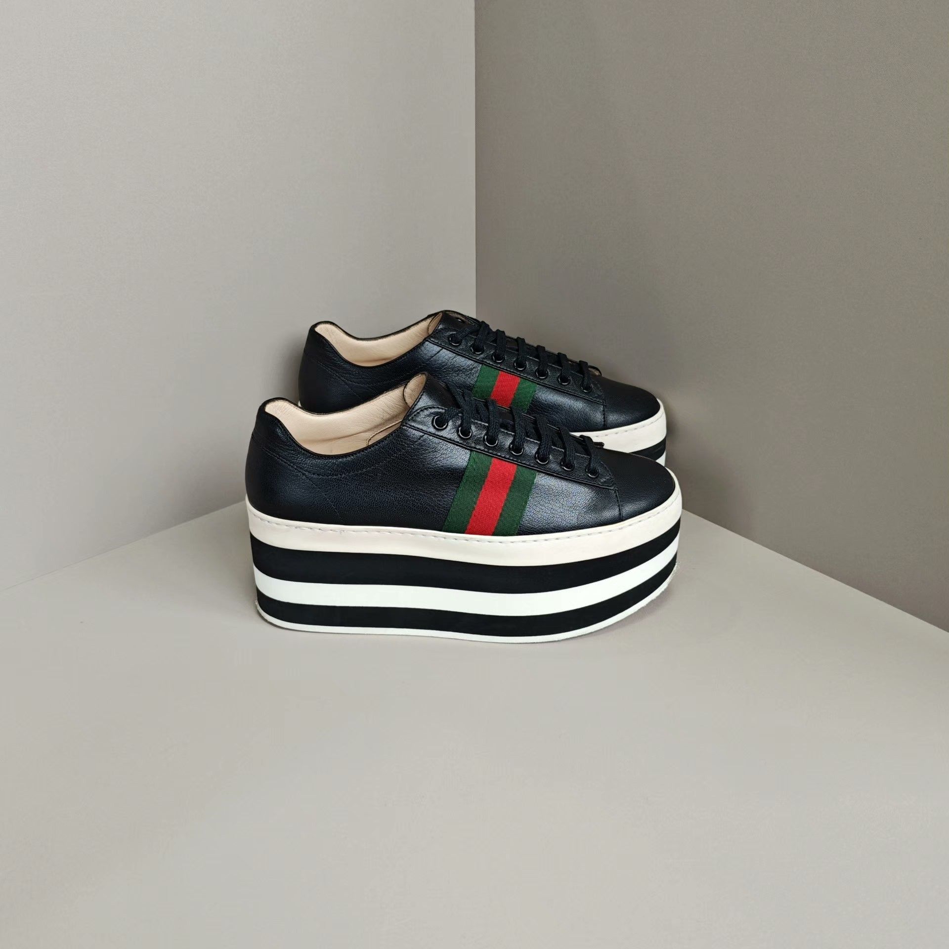 Gucci Gucci Lowtop Sneakers us_8 Women Size US 8 / IT 38 - 4 Thumbnail