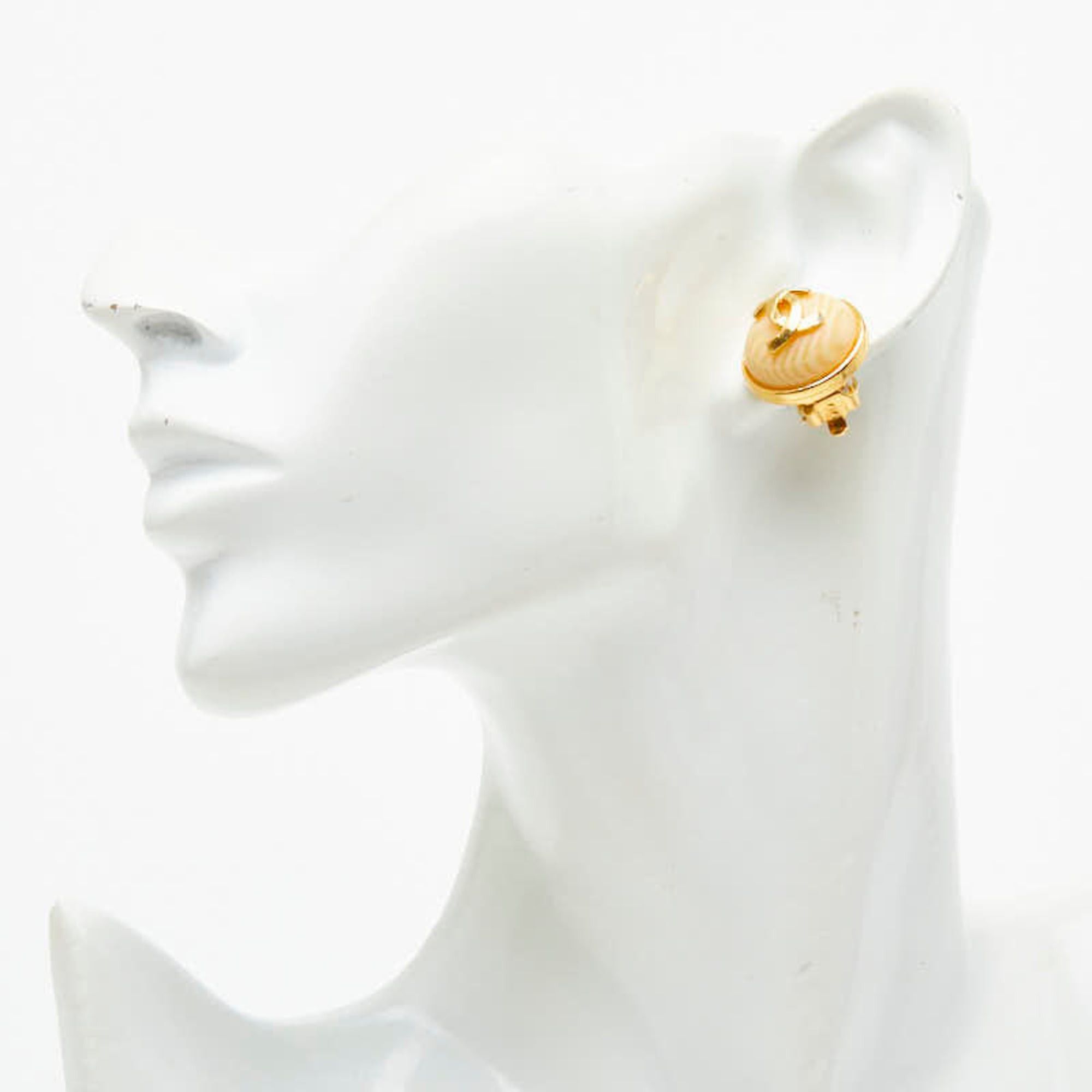 Chanel Chanel Coco Mark Round Circle Vintage Earrings, Gold Beige Plated Resin, Women's CHANEL Size ONE SIZE - 4 Thumbnail
