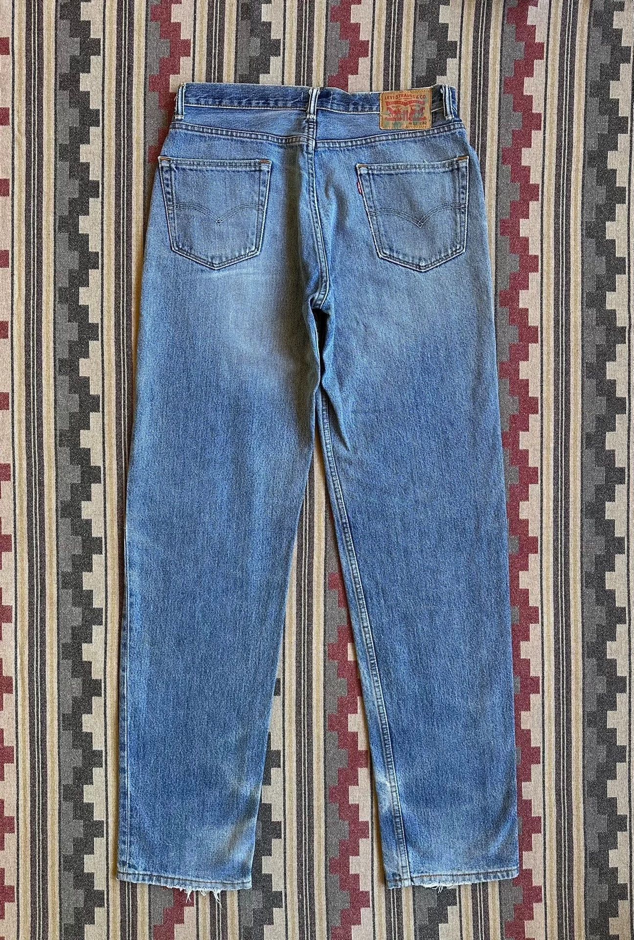 Levi's Blue Denim Jeans with Distressed Hem Size US 30 / EU 46 - 2 Thumbnail