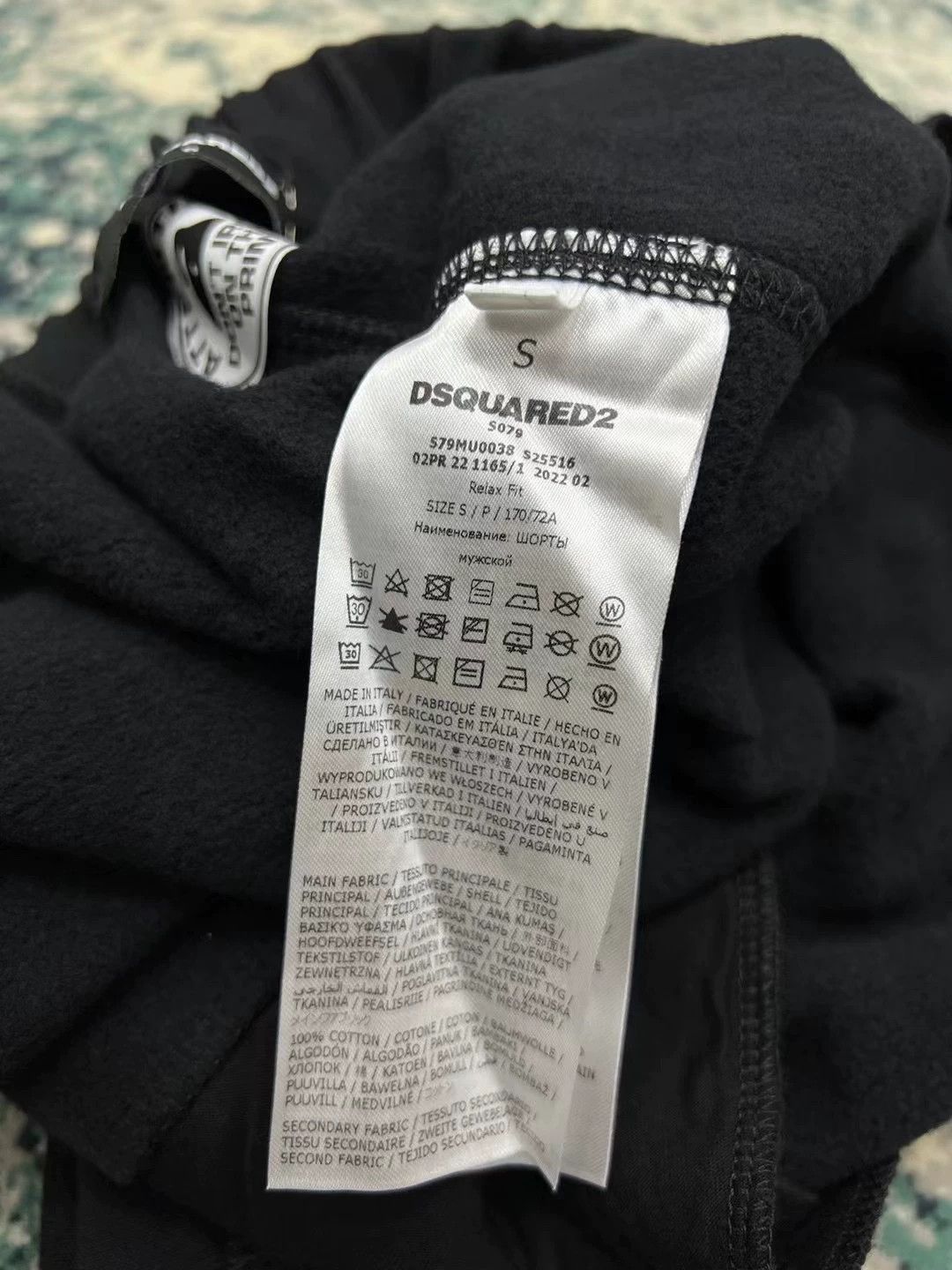 Dsquared2 Black Icon Graphic Print Shorts Size US 30 / EU 46 - 5 Thumbnail