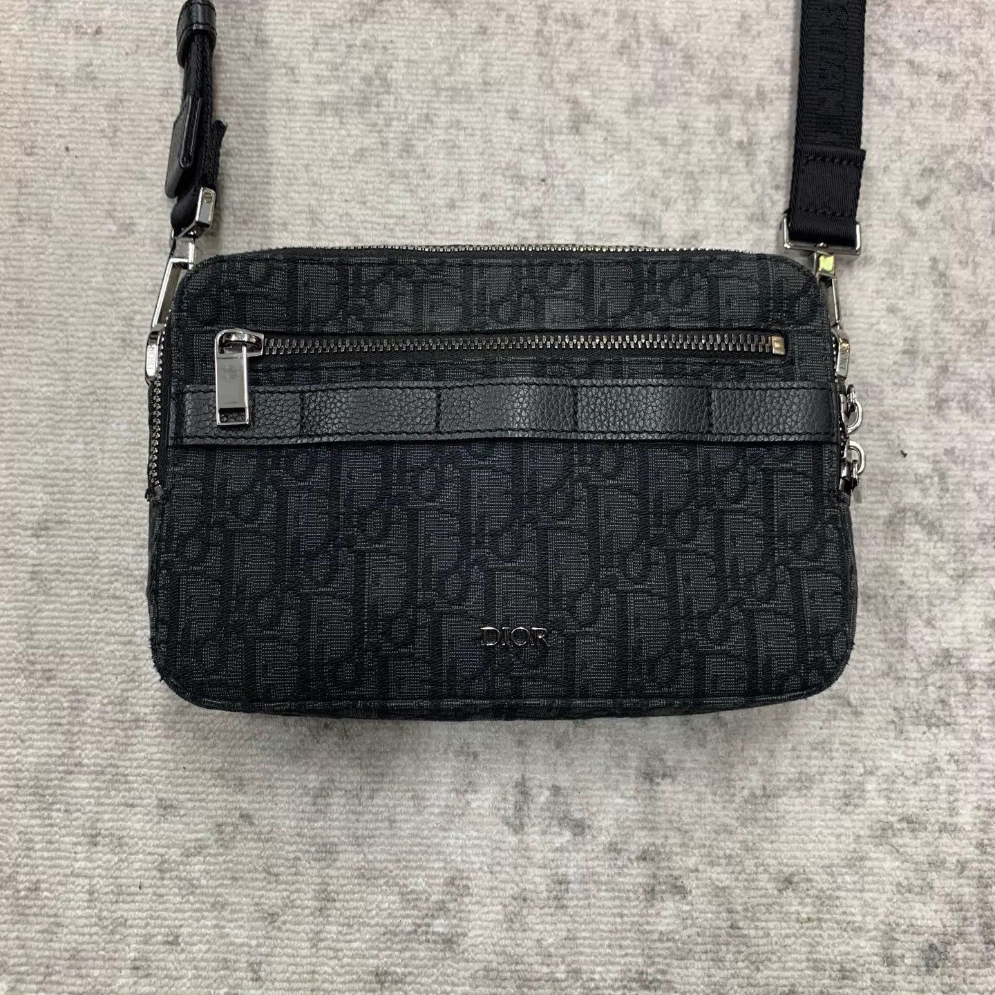 Dior Black Crossbody Bag with Zip Closure Size ONE SIZE - 3 Thumbnail