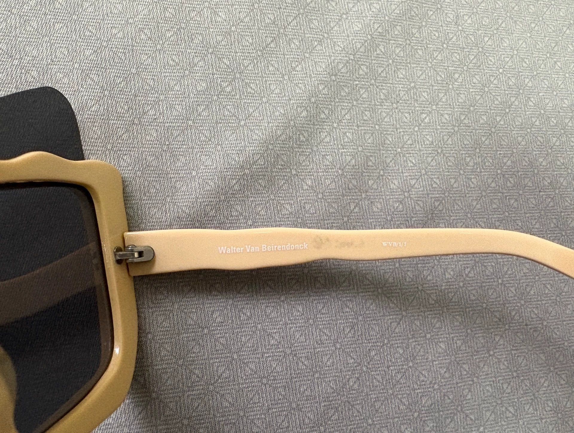 Walter Van Beirendonck Yellow Square Frame Sunglasses with Bow Detail Size ONE SIZE - 4 Thumbnail