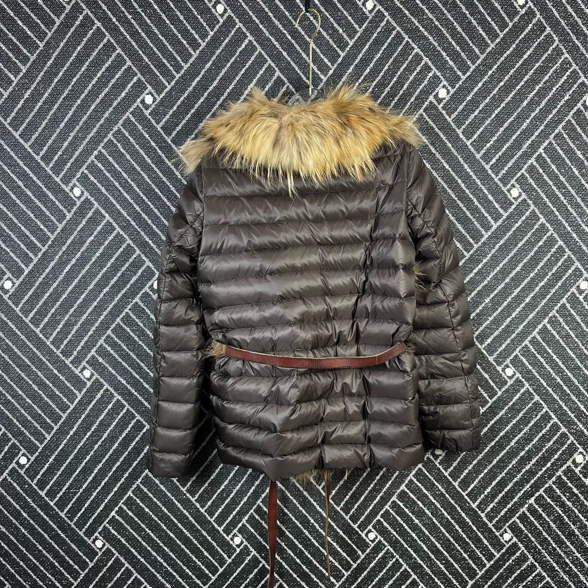 Moncler Moncler Raccoon Fur Trim Down Jacket Size M / US 6-8 / IT 42-44 - 2 Thumbnail