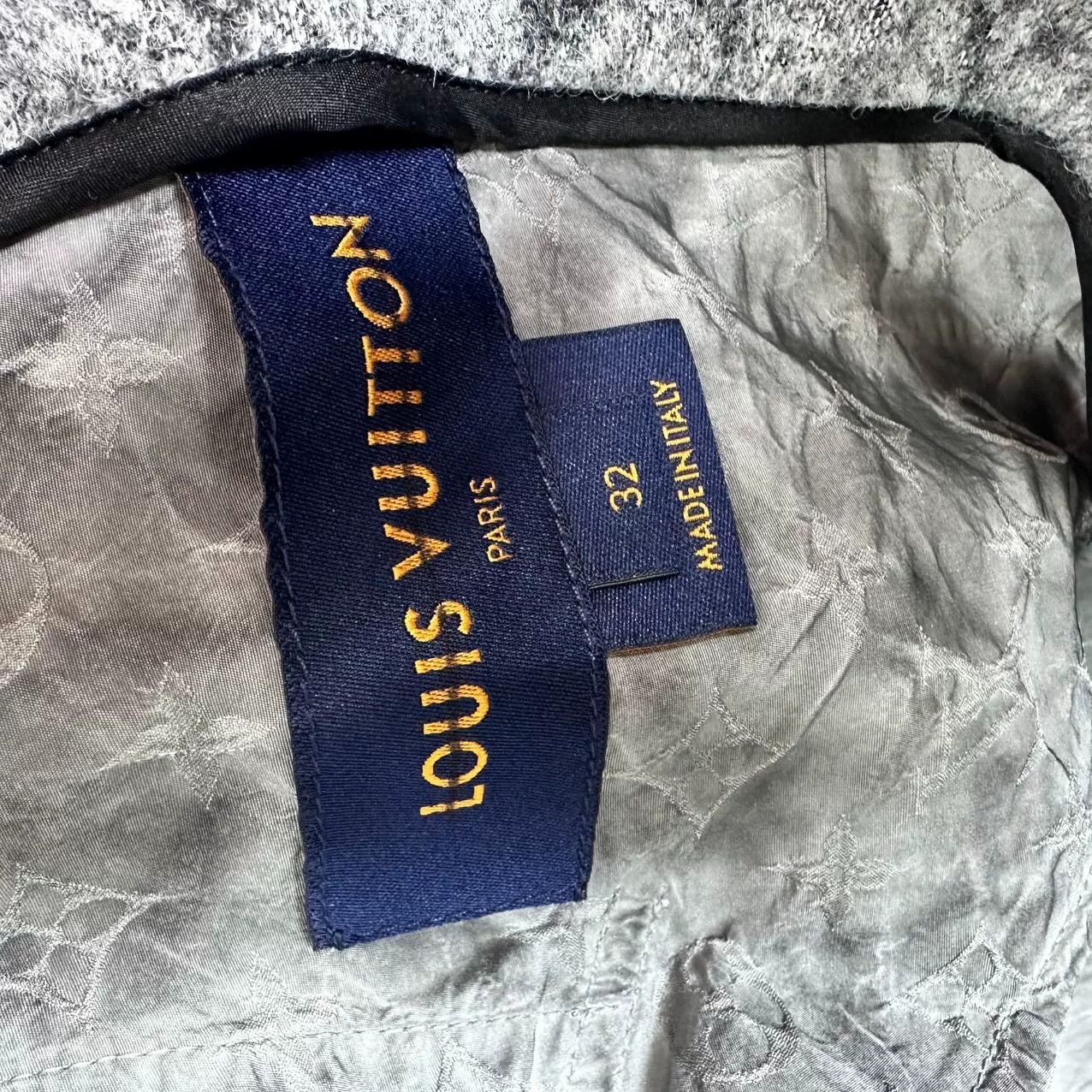 Louis Vuitton Louis Vuitton Monogram Gray Trench Coat Size M / US 6-8 / IT 42-44 - 8 Thumbnail