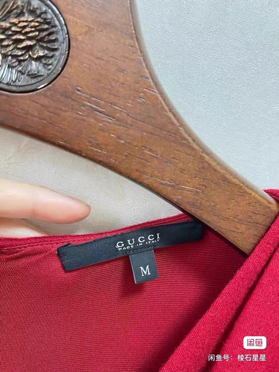Gucci Gucci Red Wool V-Neck Dress Size M / US 6-8 / IT 42-44 - 2 Thumbnail