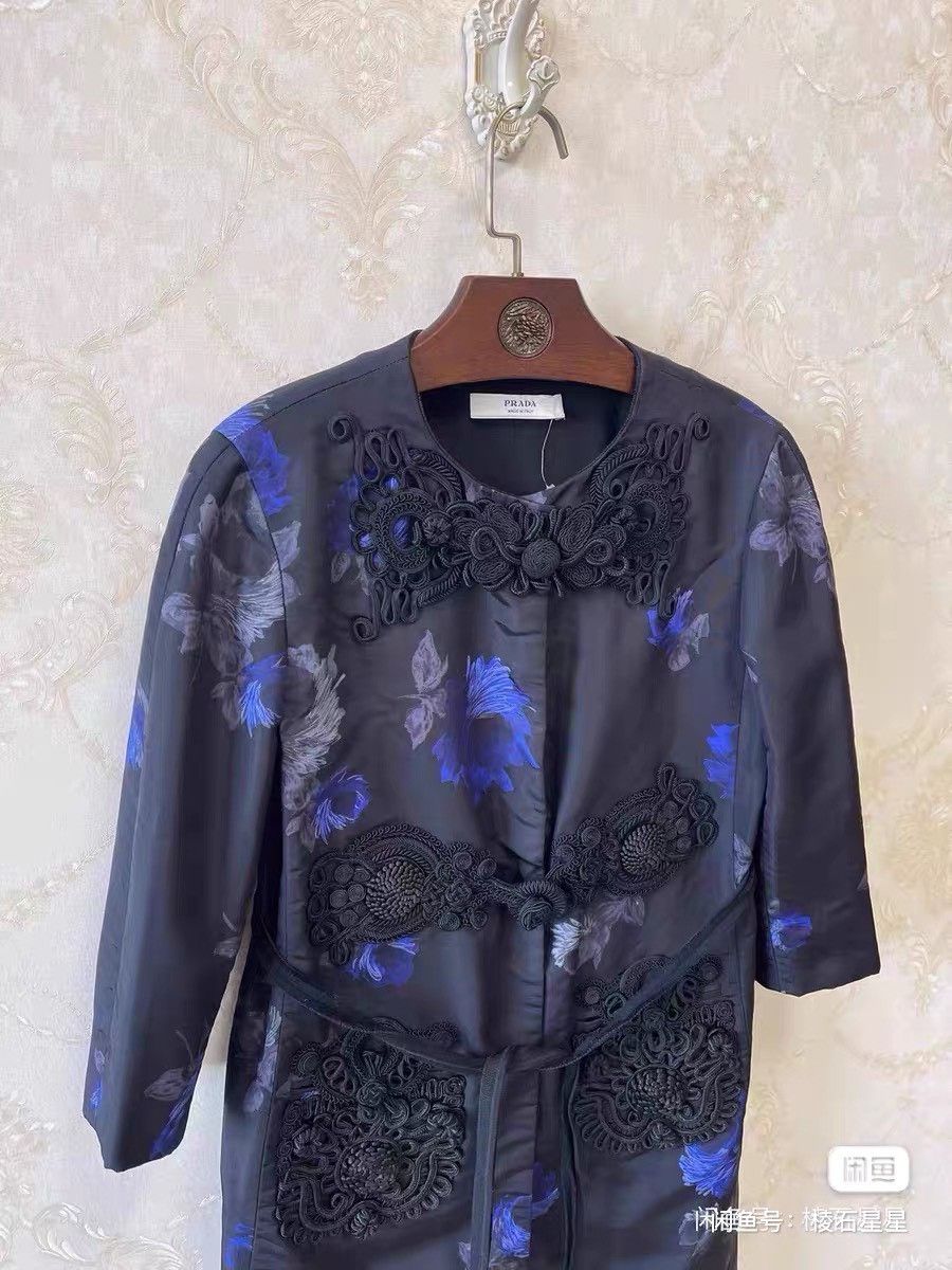 Prada Prada Silk Long Coat with Chinese Knots Size M / US 6-8 / IT 42-44 - 4 Thumbnail