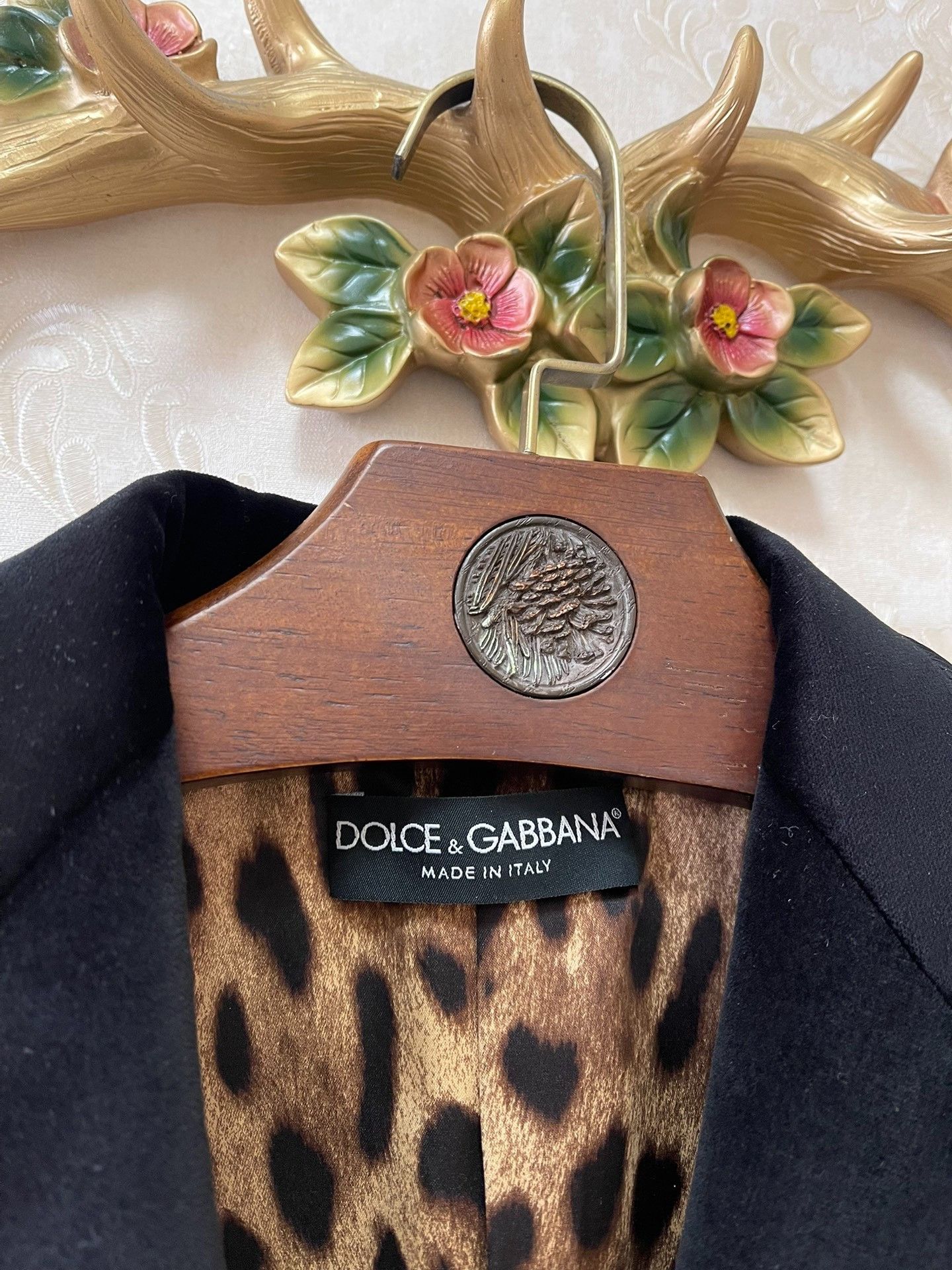 Dolce & Gabbana DG Runway Velvet Peak Lapel Blazer Size M / US 6-8 / IT 42-44 - 2 Thumbnail