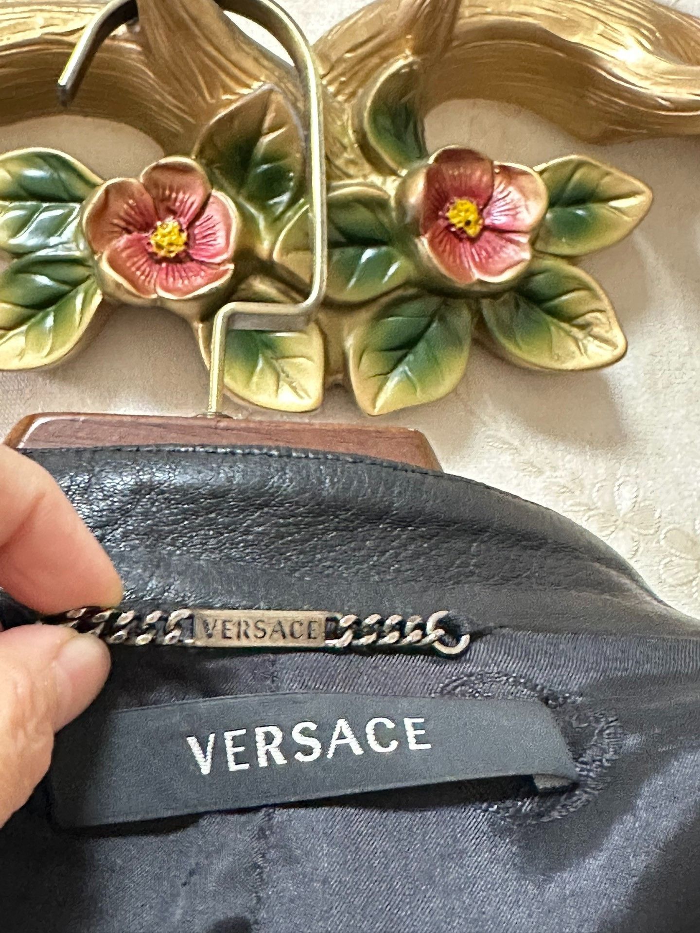 Versace Versace Classic Leather Jacket Size M / US 6-8 / IT 42-44 - 3 Thumbnail