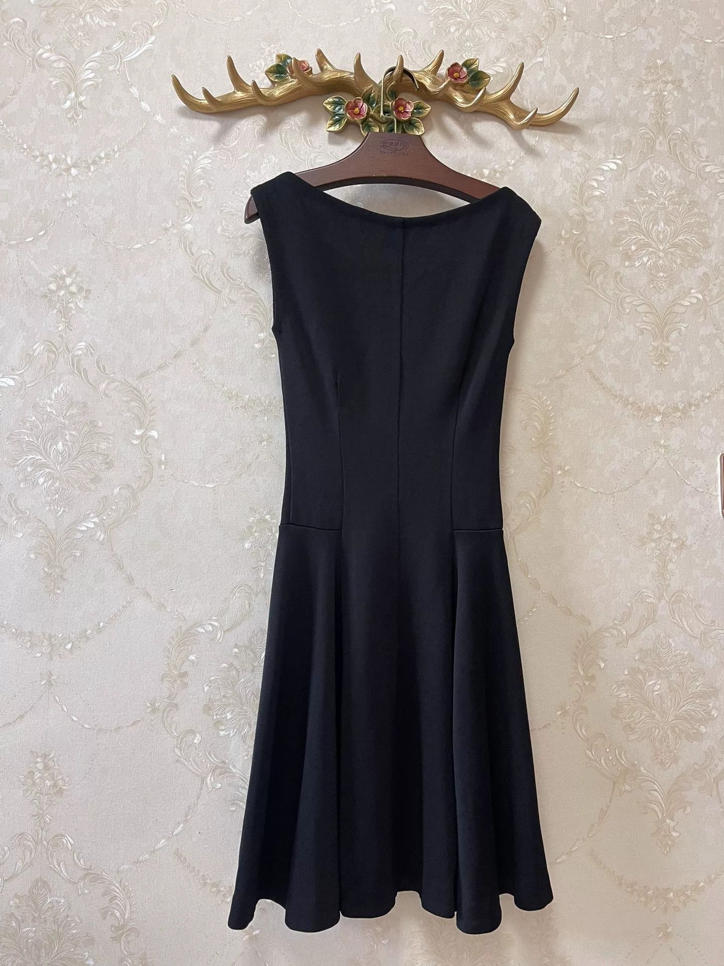 Prada Prada Classic Triangle Logo Dress Size M / US 6-8 / IT 42-44 - 7 Thumbnail