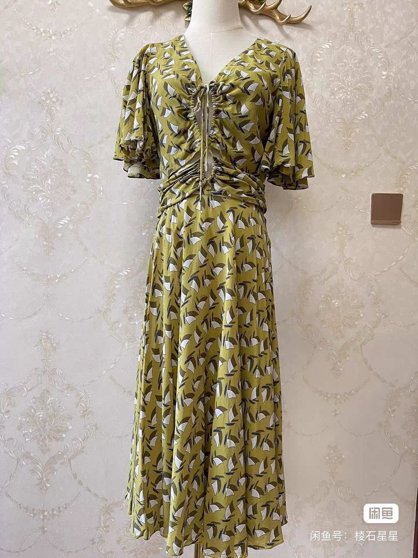 Gucci Gucci Runway Silk Summer Dress Size M / US 6-8 / IT 42-44 - 2 Thumbnail