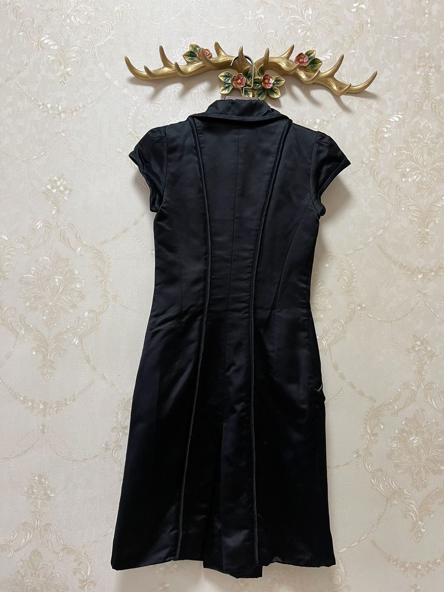 Louis Vuitton LV Runway Silk Satin Dress Size M / US 6-8 / IT 42-44 - 8 Thumbnail
