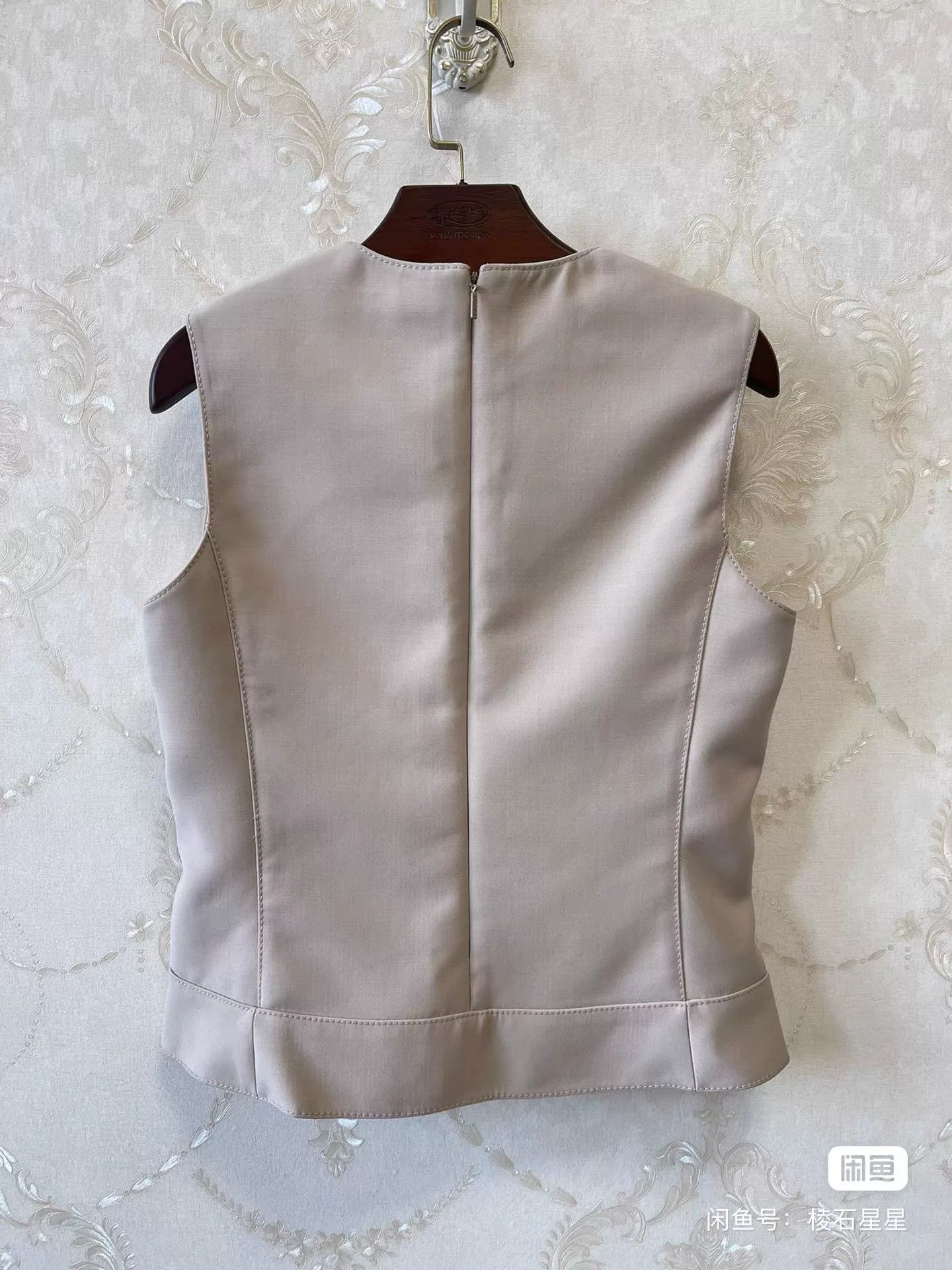 Tom Ford Gucci Tom Ford Sleeveless Vest Size M / US 6-8 / IT 42-44 - 8 Thumbnail